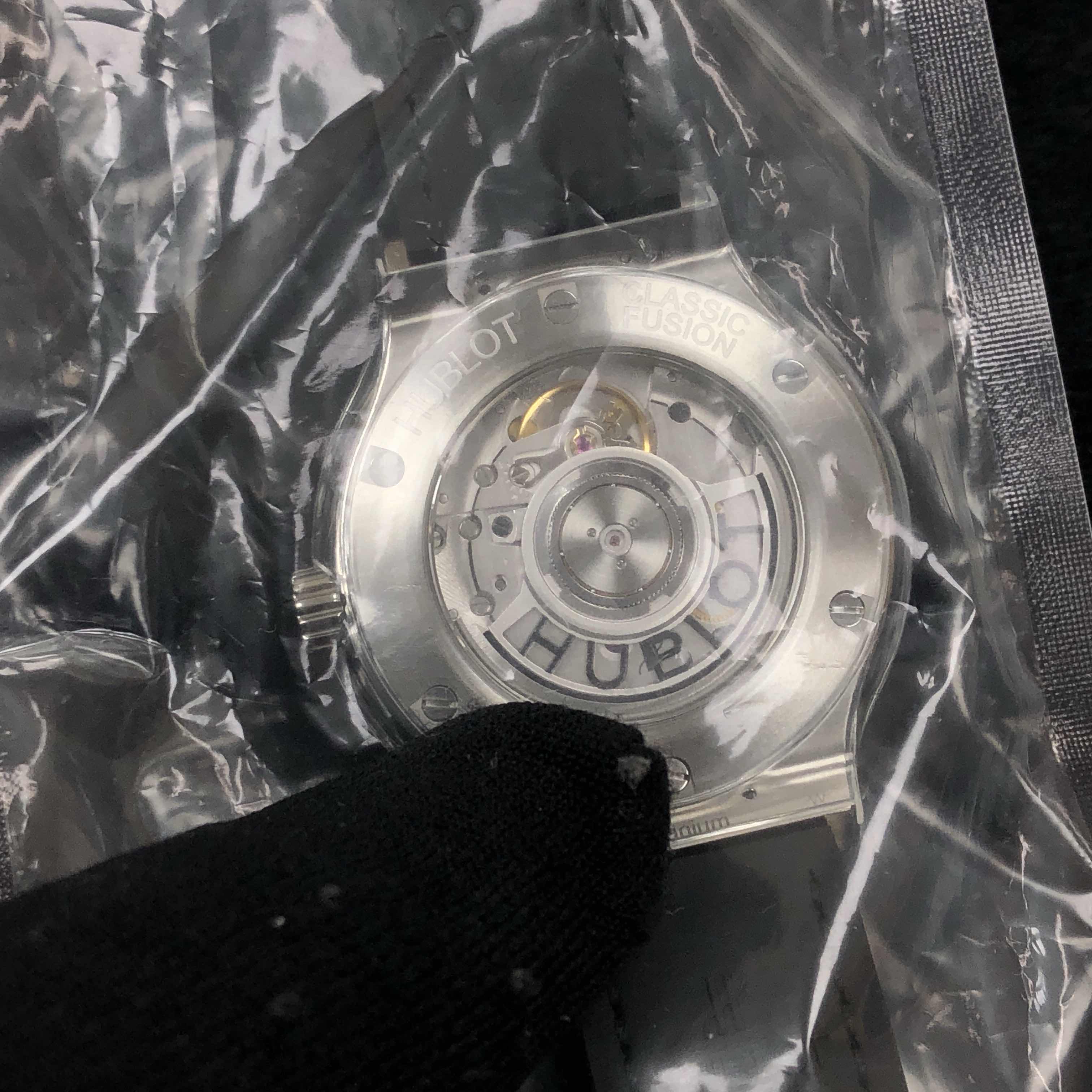 Hublot 565.NX.1171.LR.1104 CLASSIC FUSION Automatic Titanium
