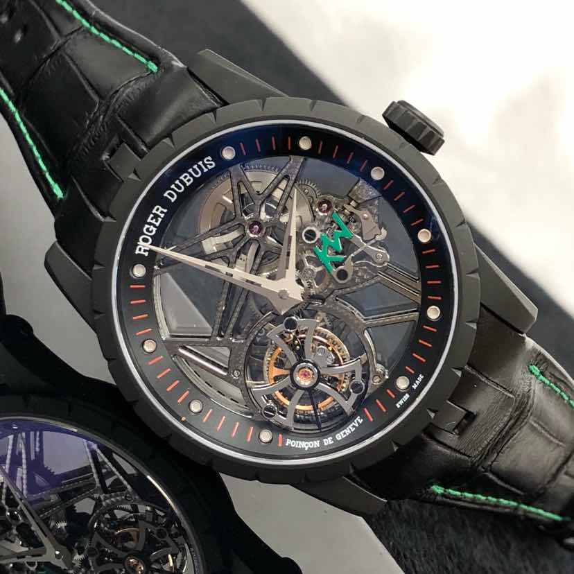 Roger Dubuis DBEX0581 EXCALIBUR Automatic Stainless Steel
