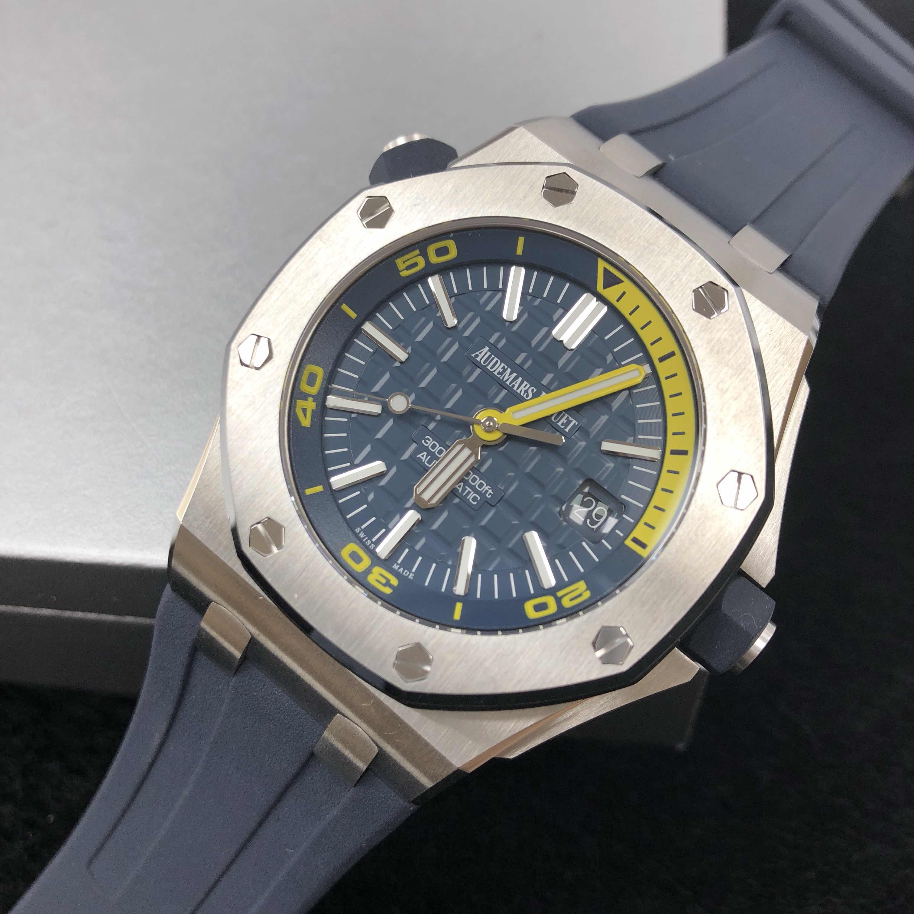 Audemars Piguet 15710ST.OO.A027CA.01 ROYAL OAK OFFSHORE Automatic Stainless Steel