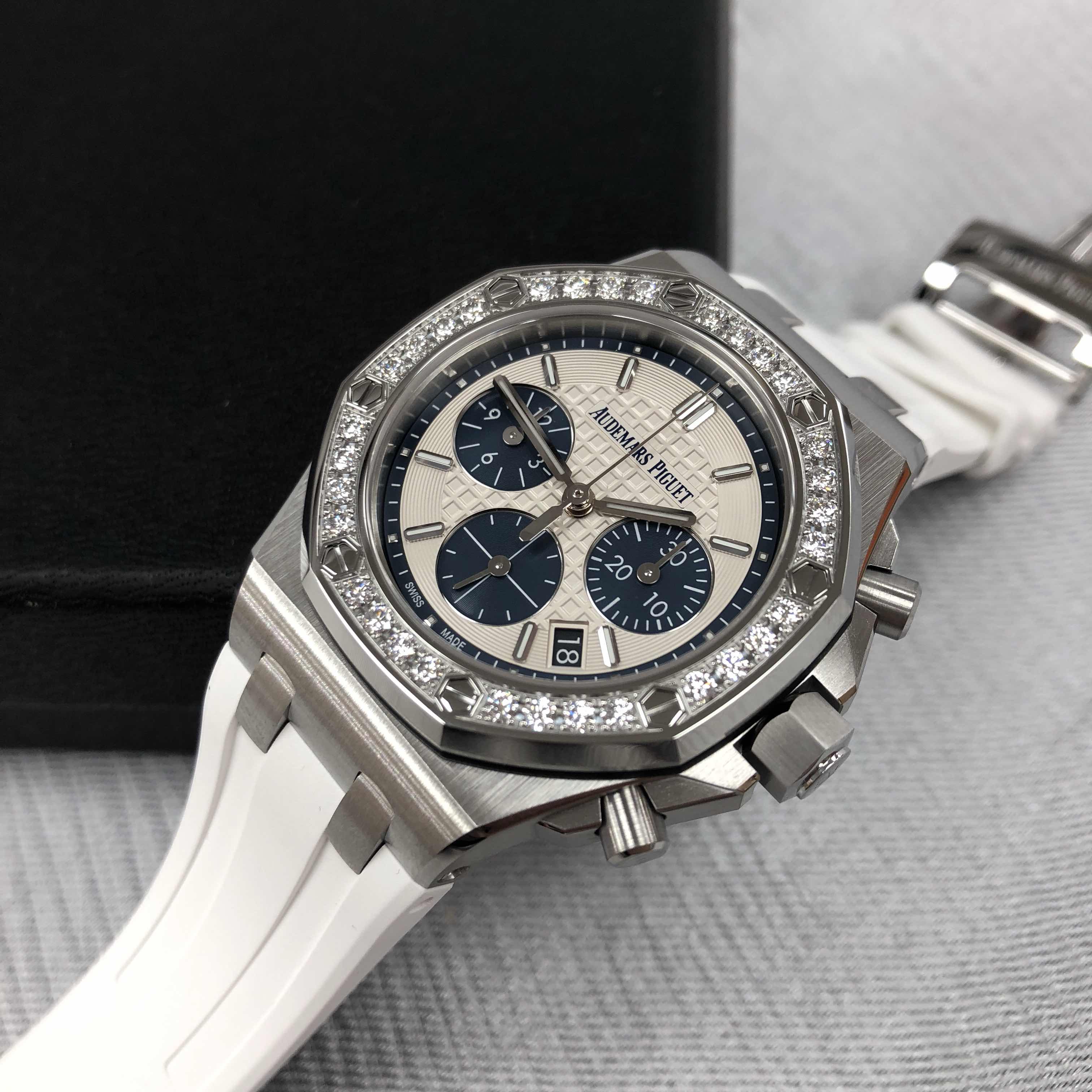 Audemars Piguet 26231ST.ZZ.D010CA.01 ROYAL OAK OFFSHORE Automatic Stainless Steel & Diamonds