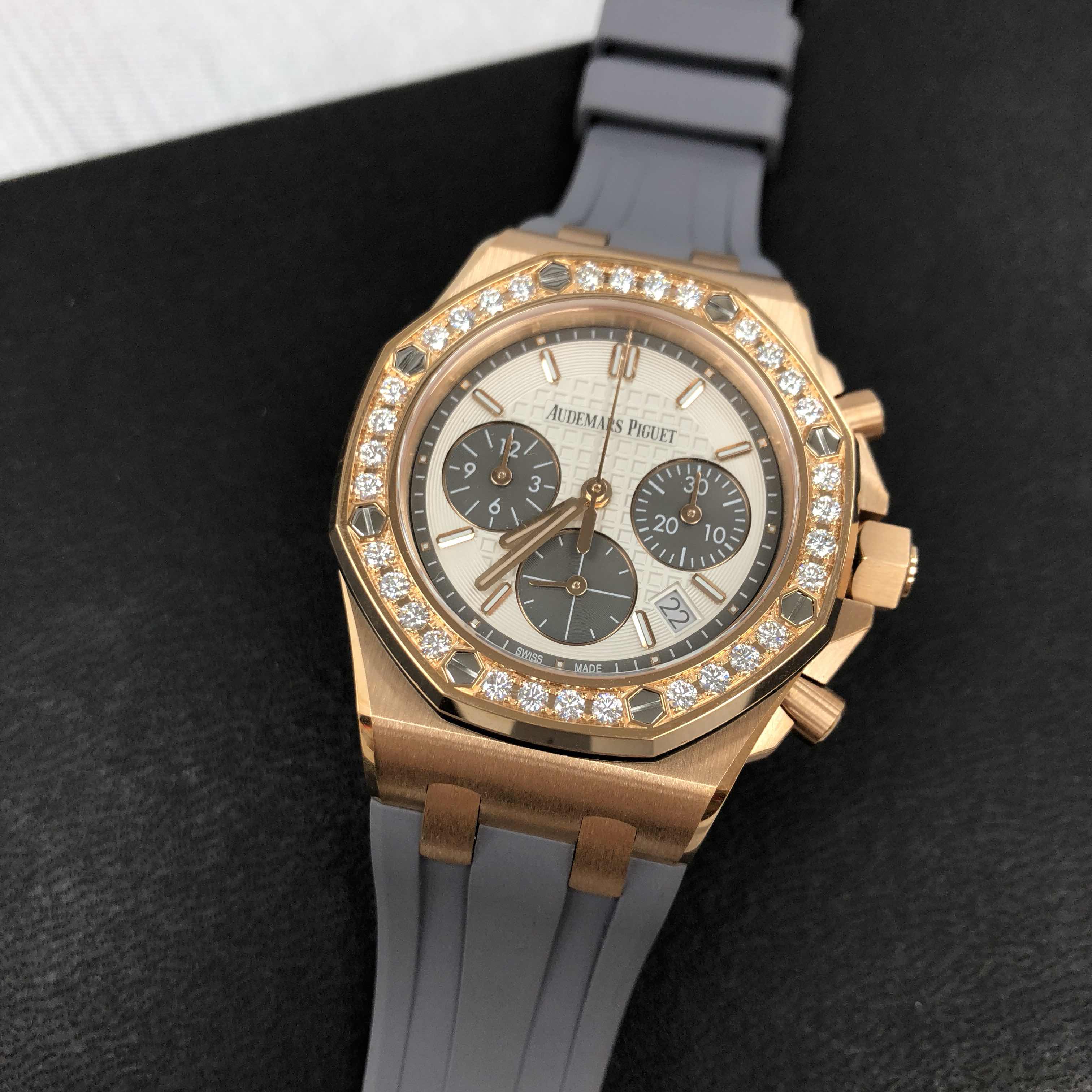 Audemars Piguet 26231OR.ZZ.D003CA.01 ROYAL OAK OFFSHORE Automatic 18kt Rose Gold & Diamonds