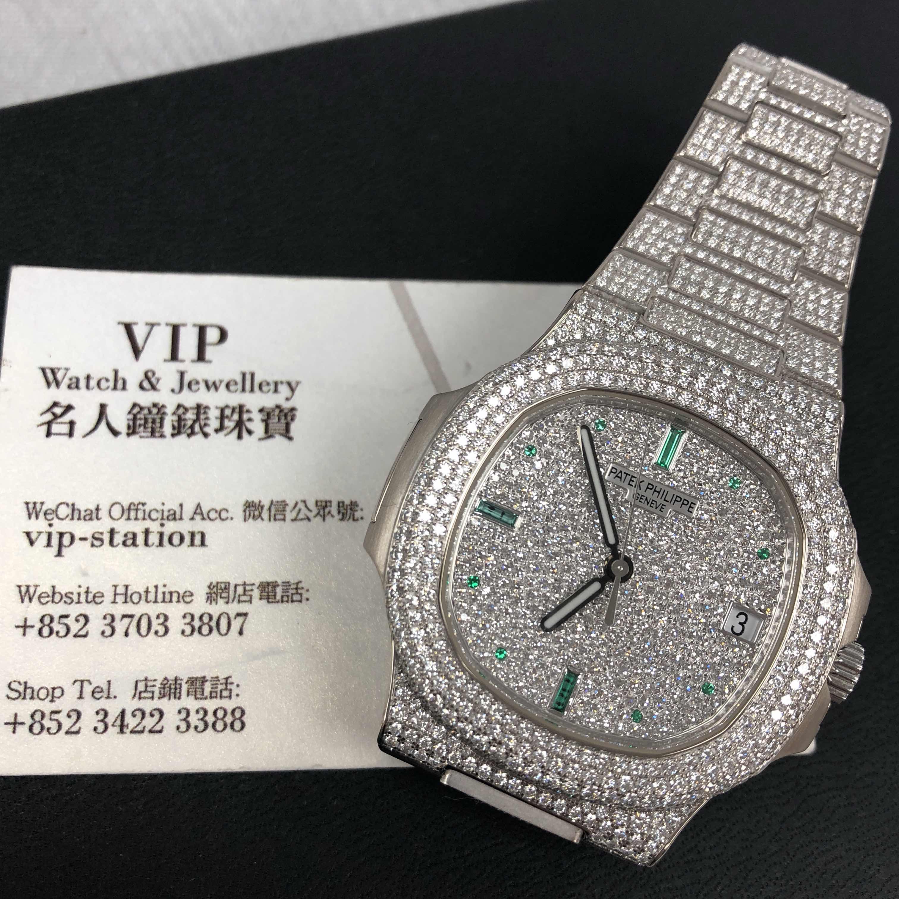 Patek Philippe 5719/1G-010 NAUTILUS Automatic 18kt White Gold & Diamond