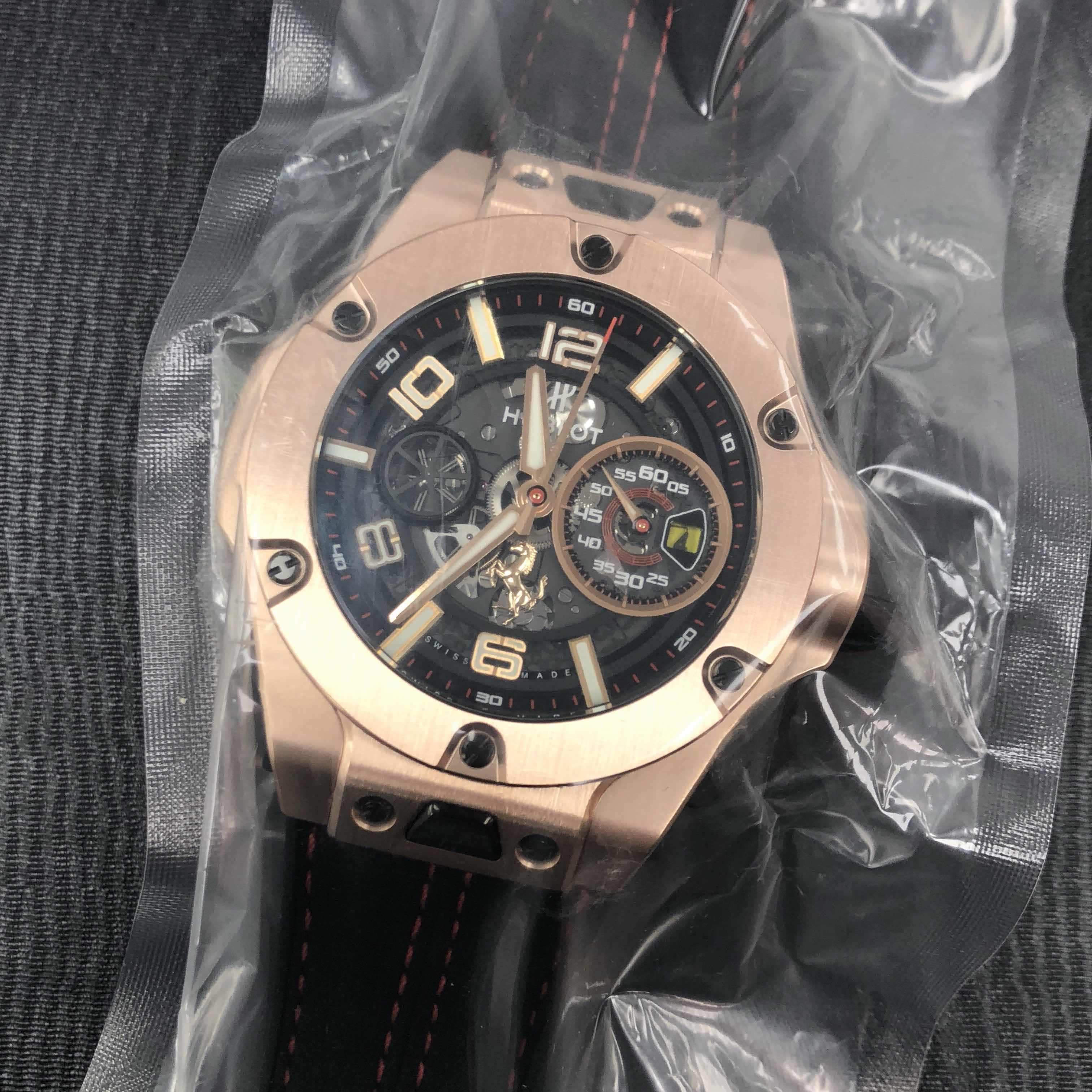 Hublot 402.OX.0138.WR BIG BANG Automatic 18kt Rose Gold