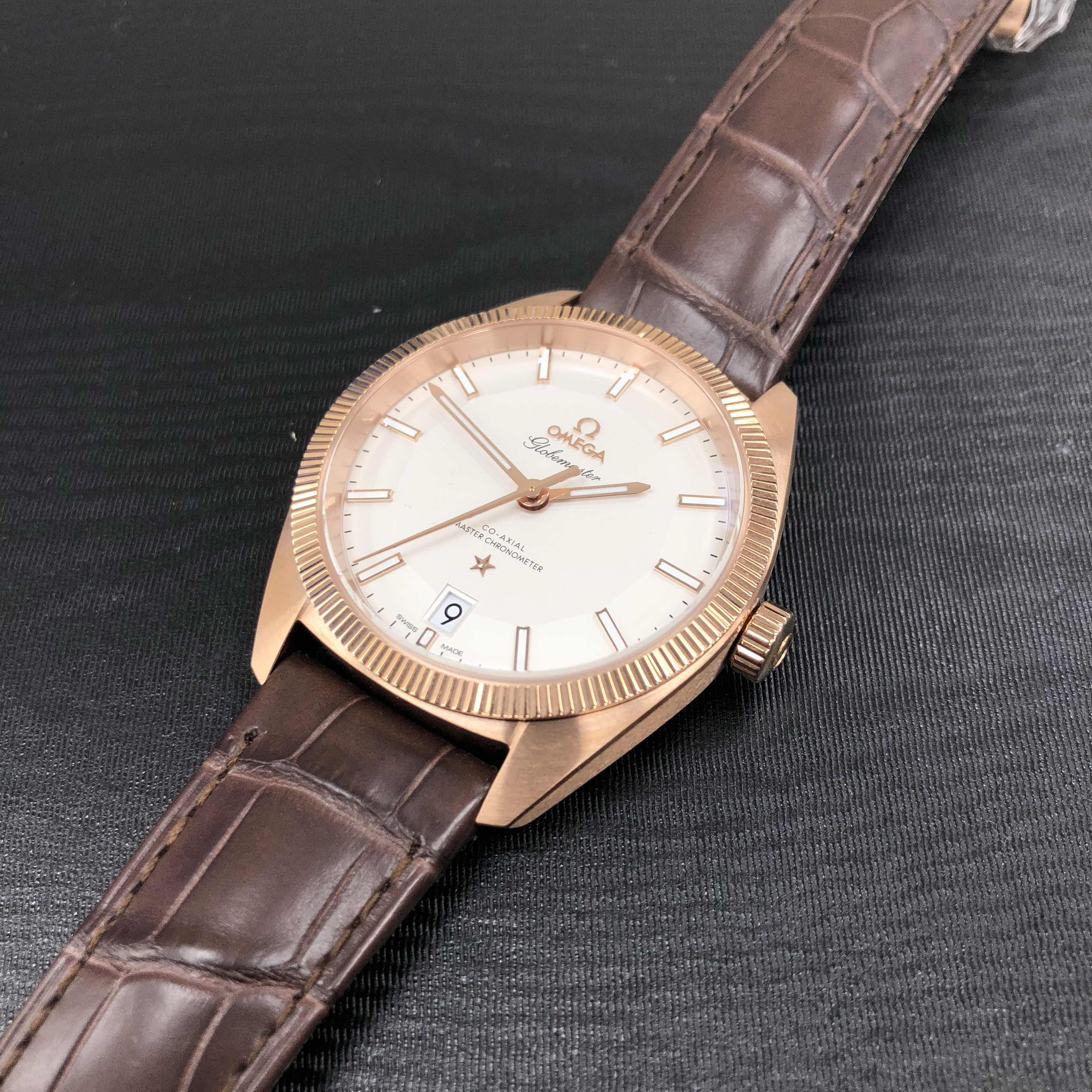 Omega 130.53.39.21.02.001 CONSTELLATION Automatic 18kt Rose Gold