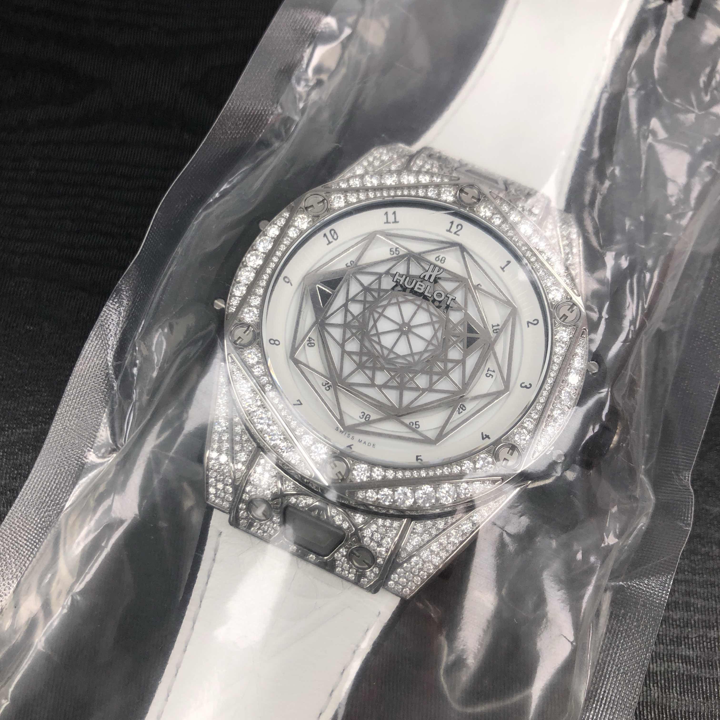Hublot 415.NX.2027.VR.1704.MXM18 BIG BANG Automatic Titanium