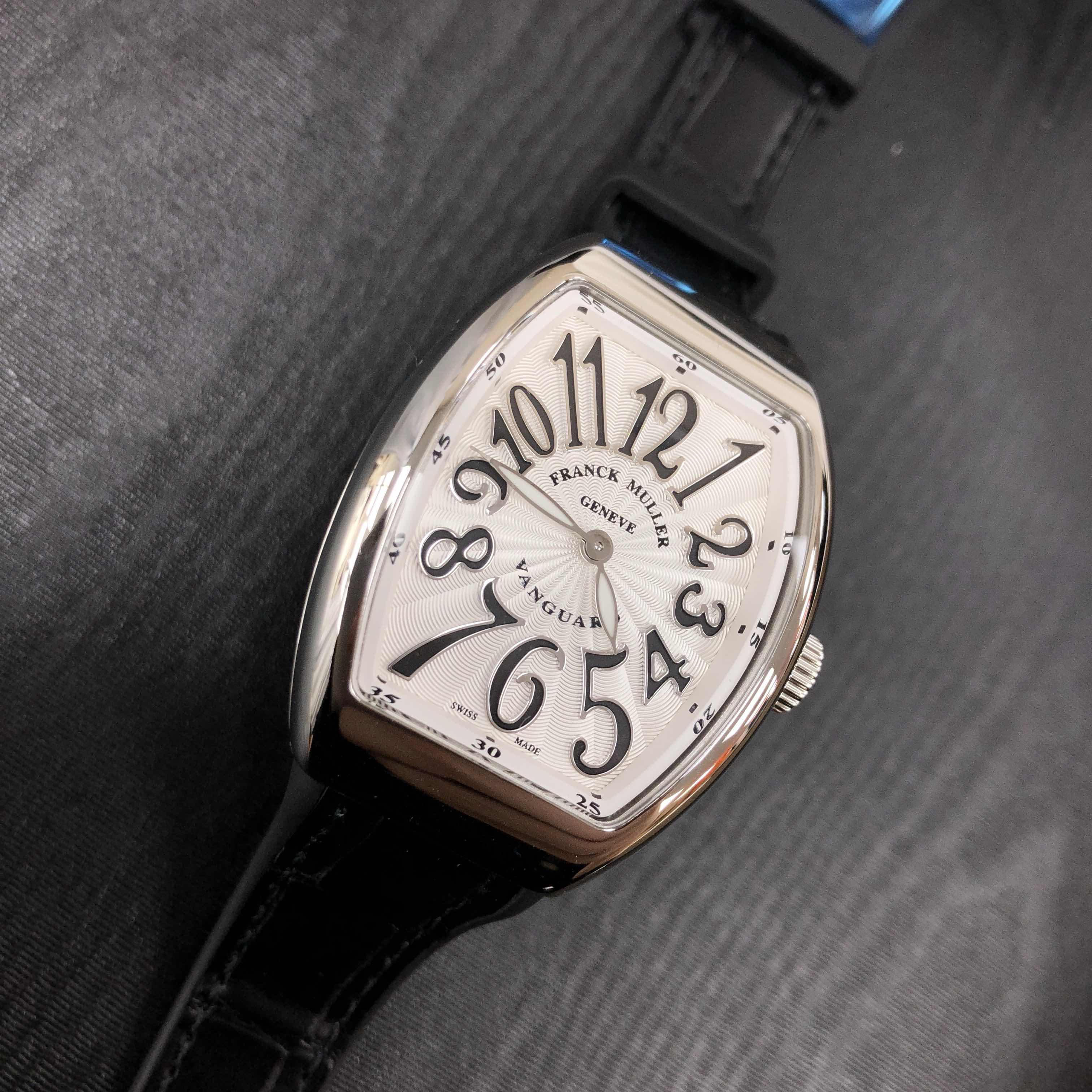 Franck Muller V 32 QZ (AC NR)-WHITE VANGUARD Quartz Stainless Steel