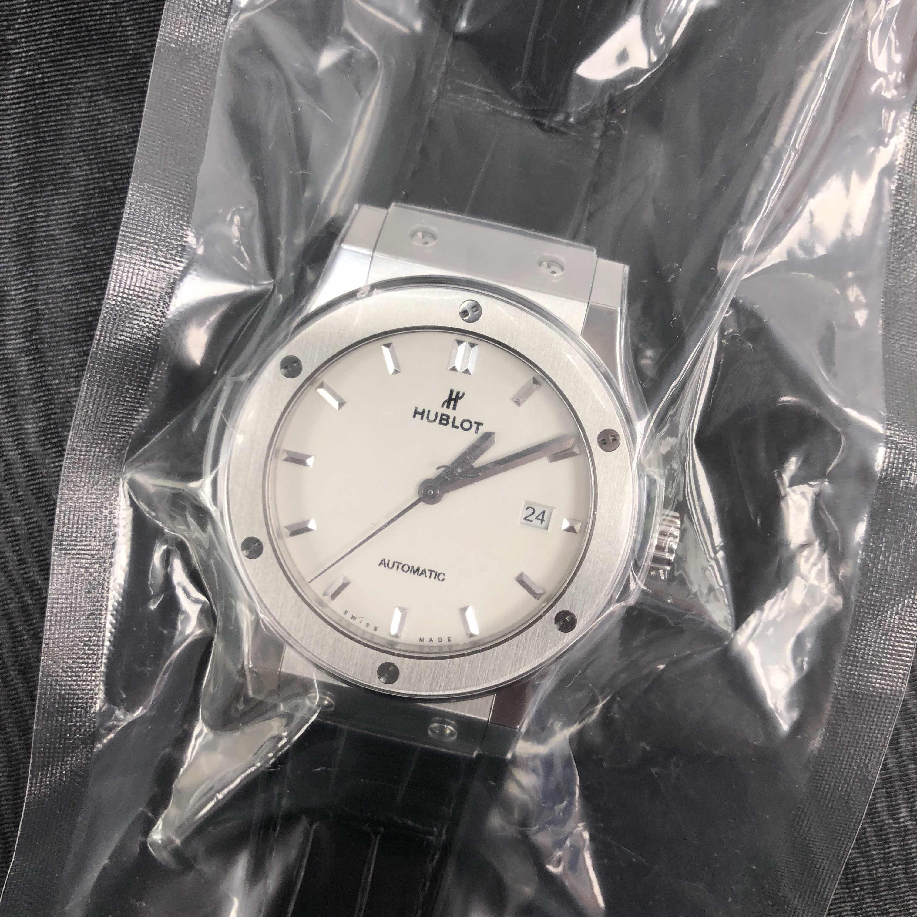 Hublot 542.NX.2611.LR CLASSIC FUSION Automatic Stainless Steel