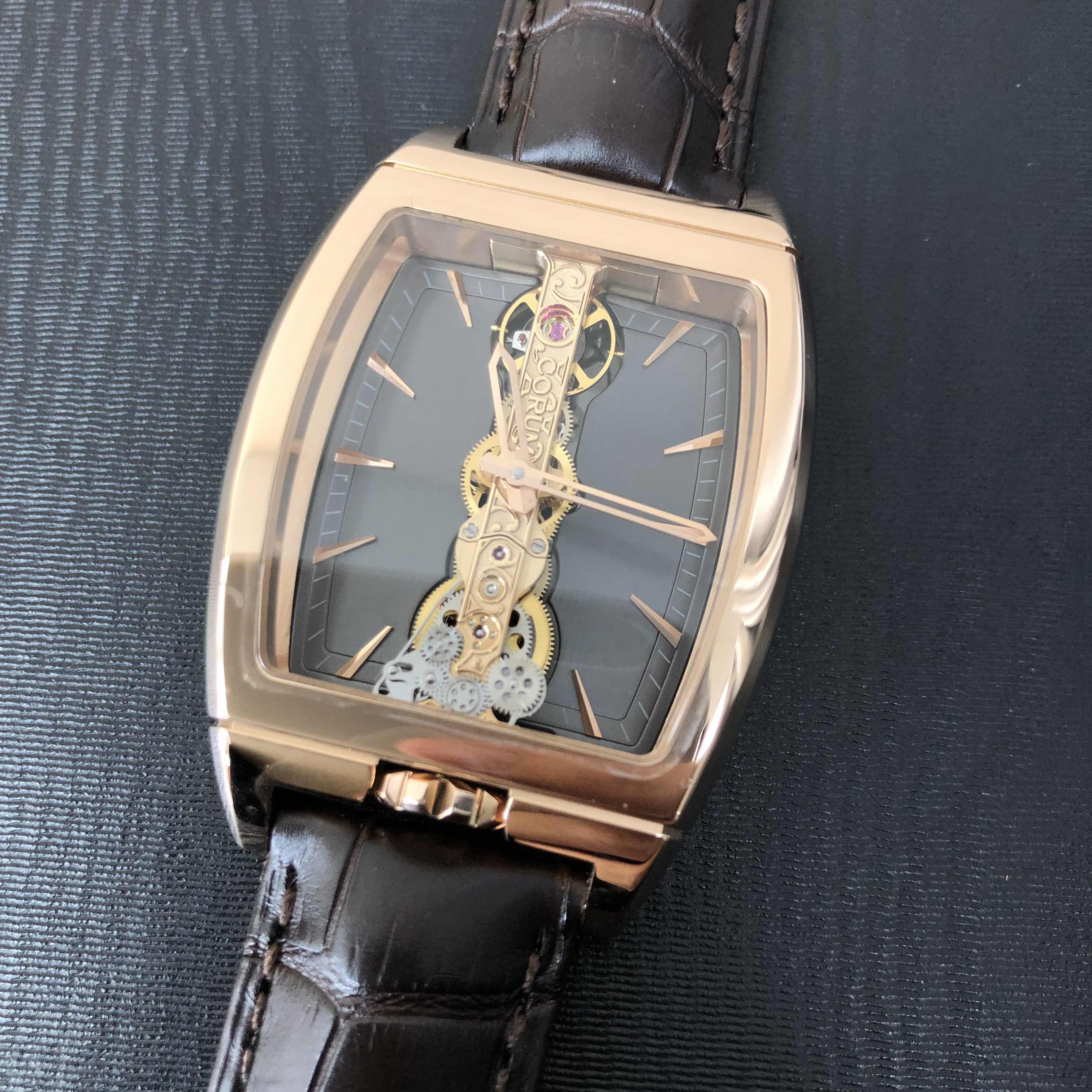Corum 113.150.55/0002 FK02 GOLDEN BRIDGE Manual Wind 18kt Rose Gold