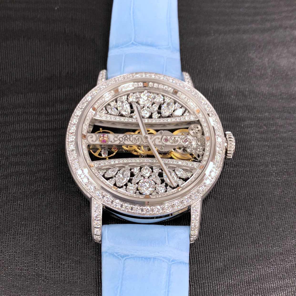 Corum 113.000.69/0F06 DG99G GOLDEN BRIDGE Manual Wind 18kt White Gold & Diamond