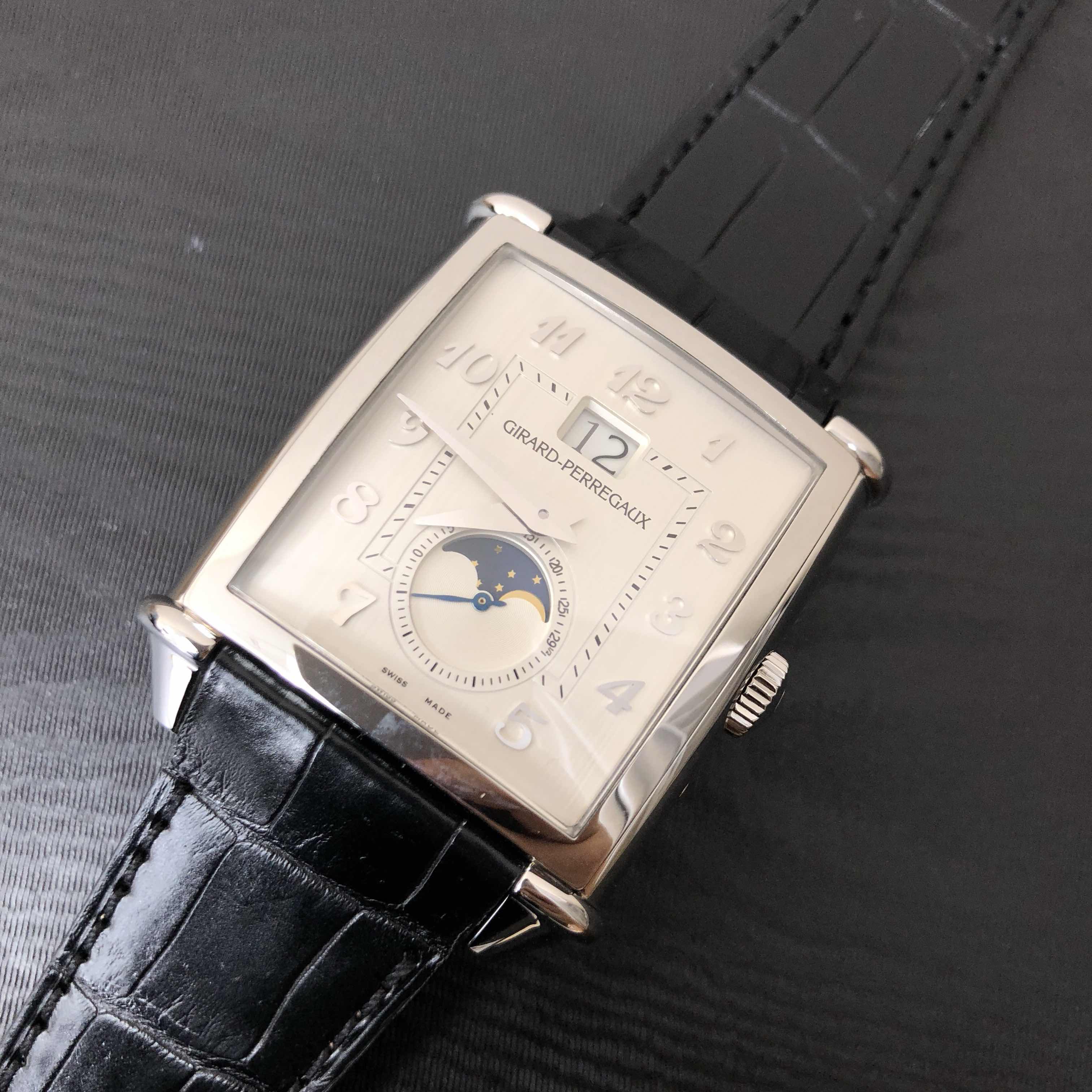 Girard Perregaux 25882-11-121-BB6B VINTAGE 1945 Automatic Stainless Steel