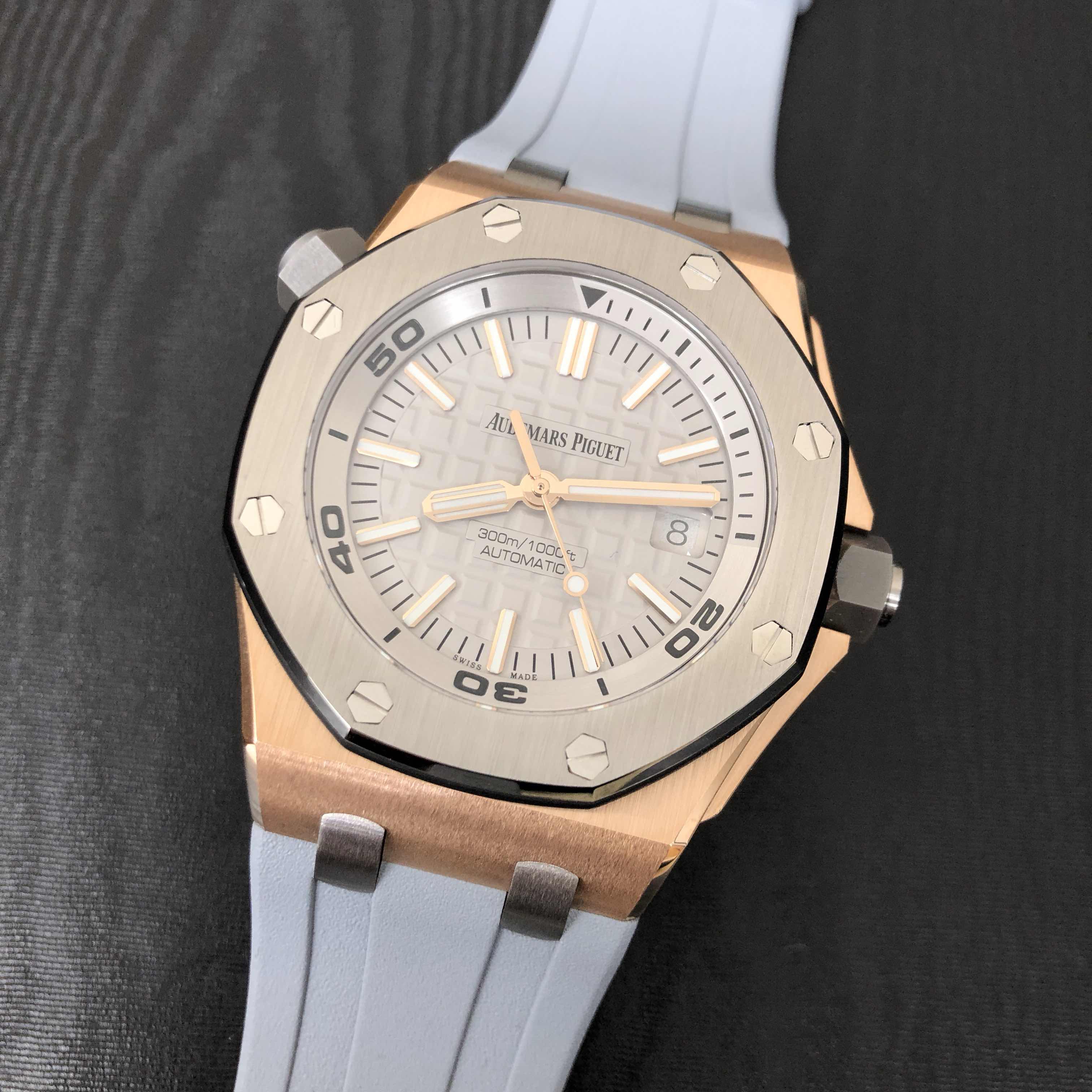 Audemars Piguet 15711OI.OO.A006CA.01 ROYAL OAK OFFSHORE Automatic 18kt Rose Gold & Titanium