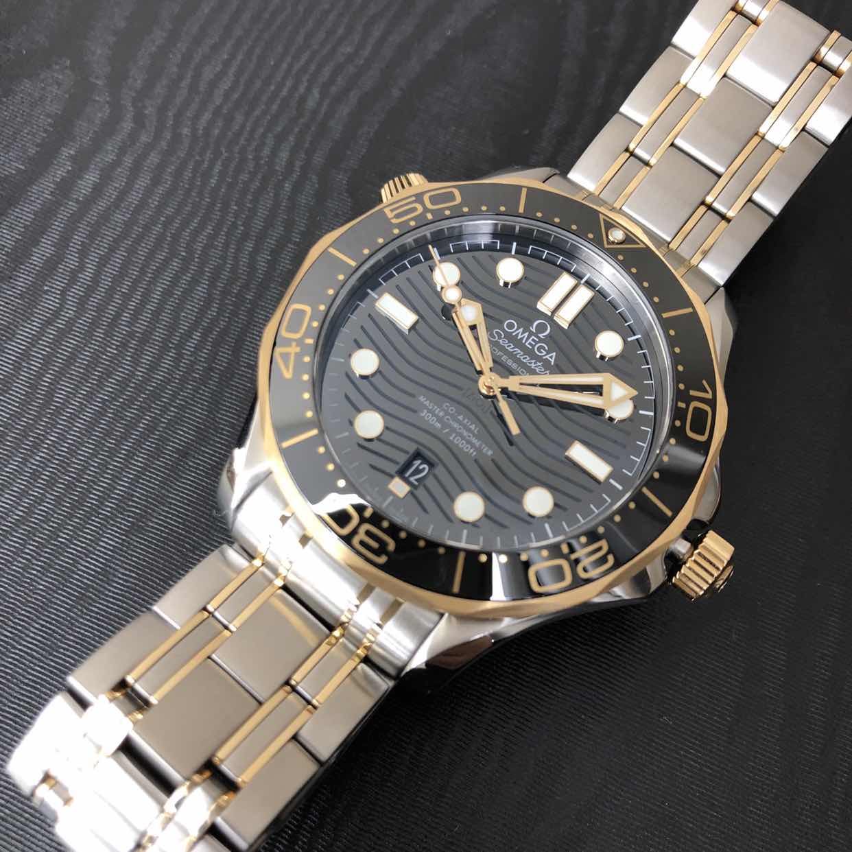 Omega 210.20.42.20.01.002 SEAMASTER Automatic 18kt Gold & Steel