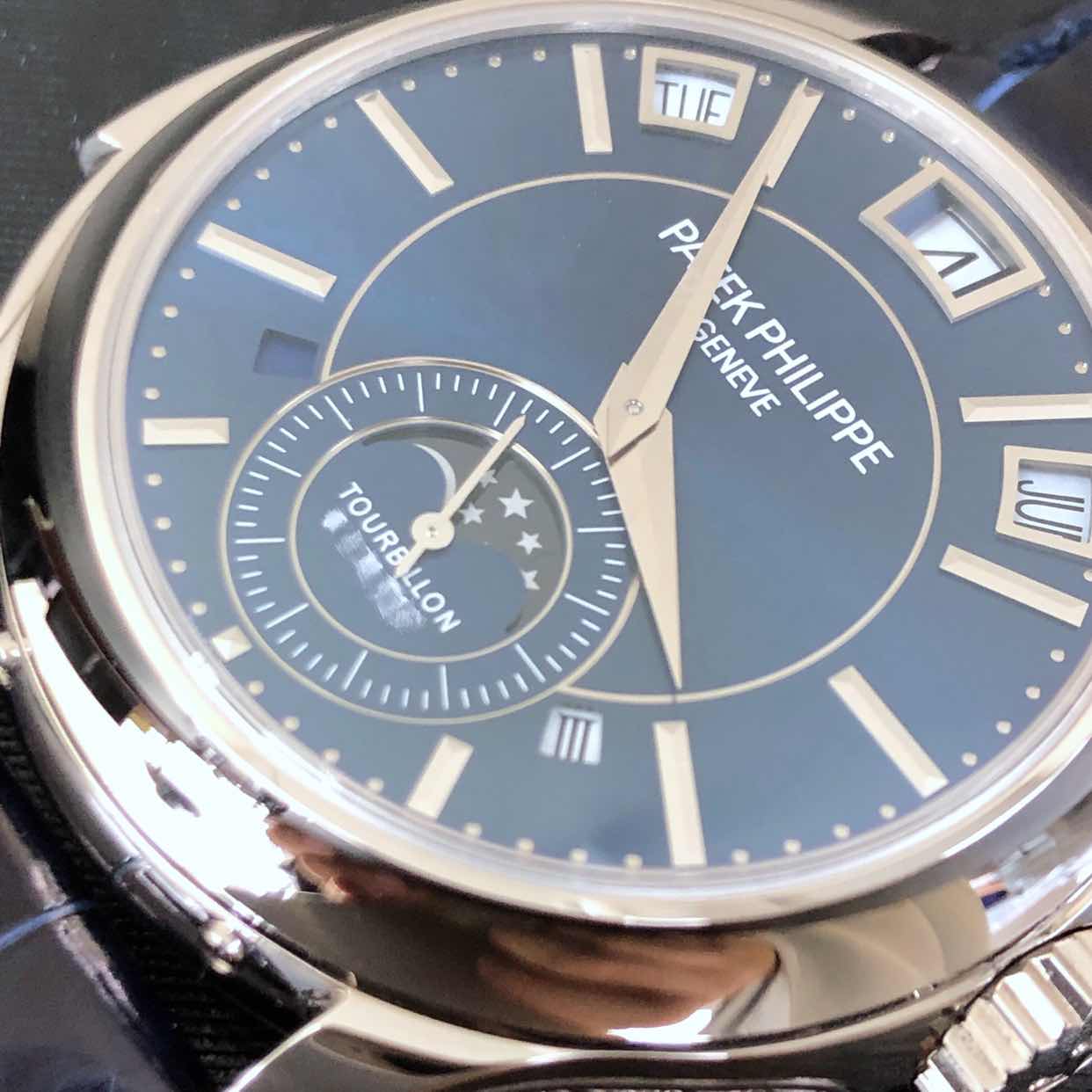 Patek Philippe 5207G-001 GRAND COMPLICATIONS Manual Wind 18kt White Gold