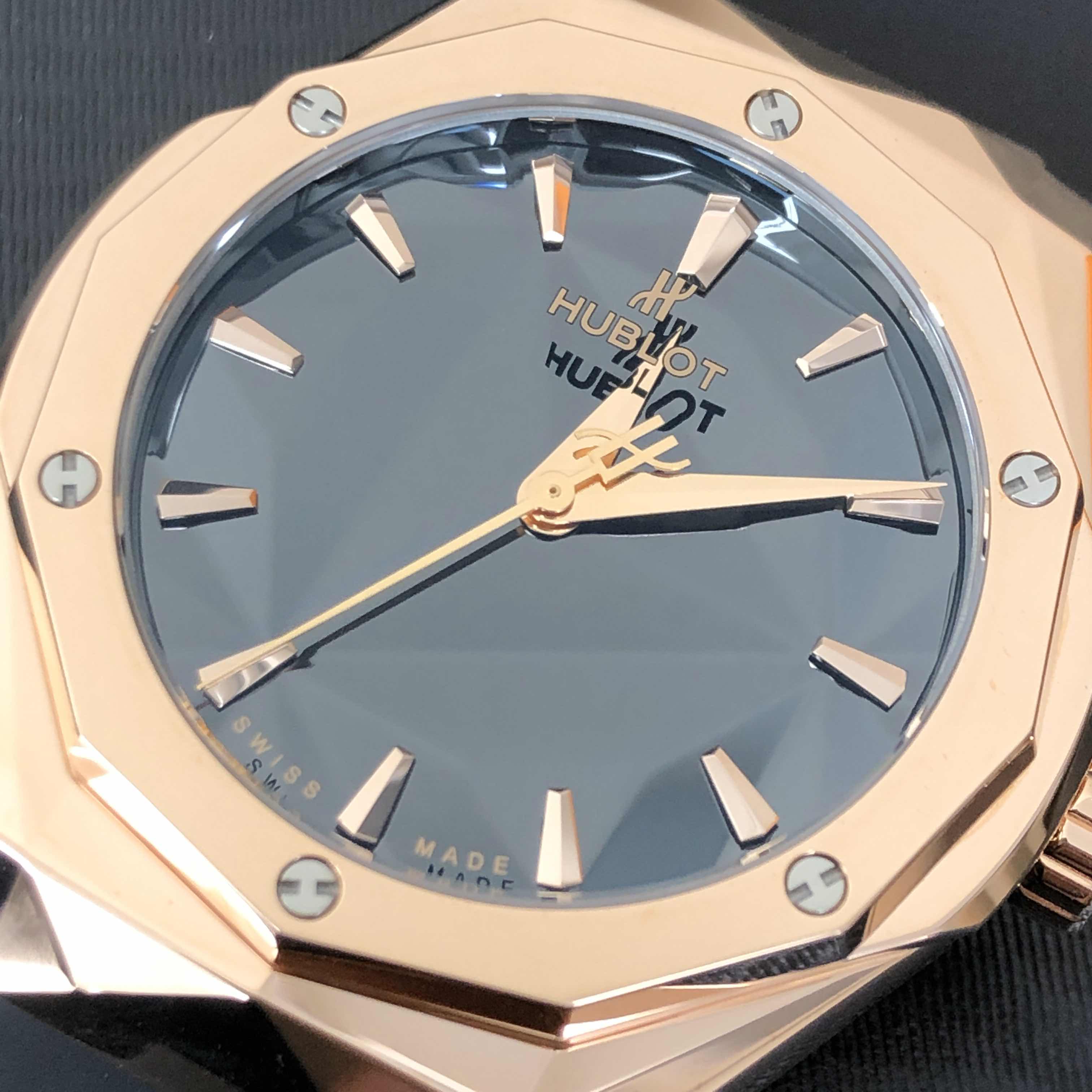 Hublot 550.OS.1800.RX.ORL19 CLASSIC FUSION Automatic 18kt Rose Gold