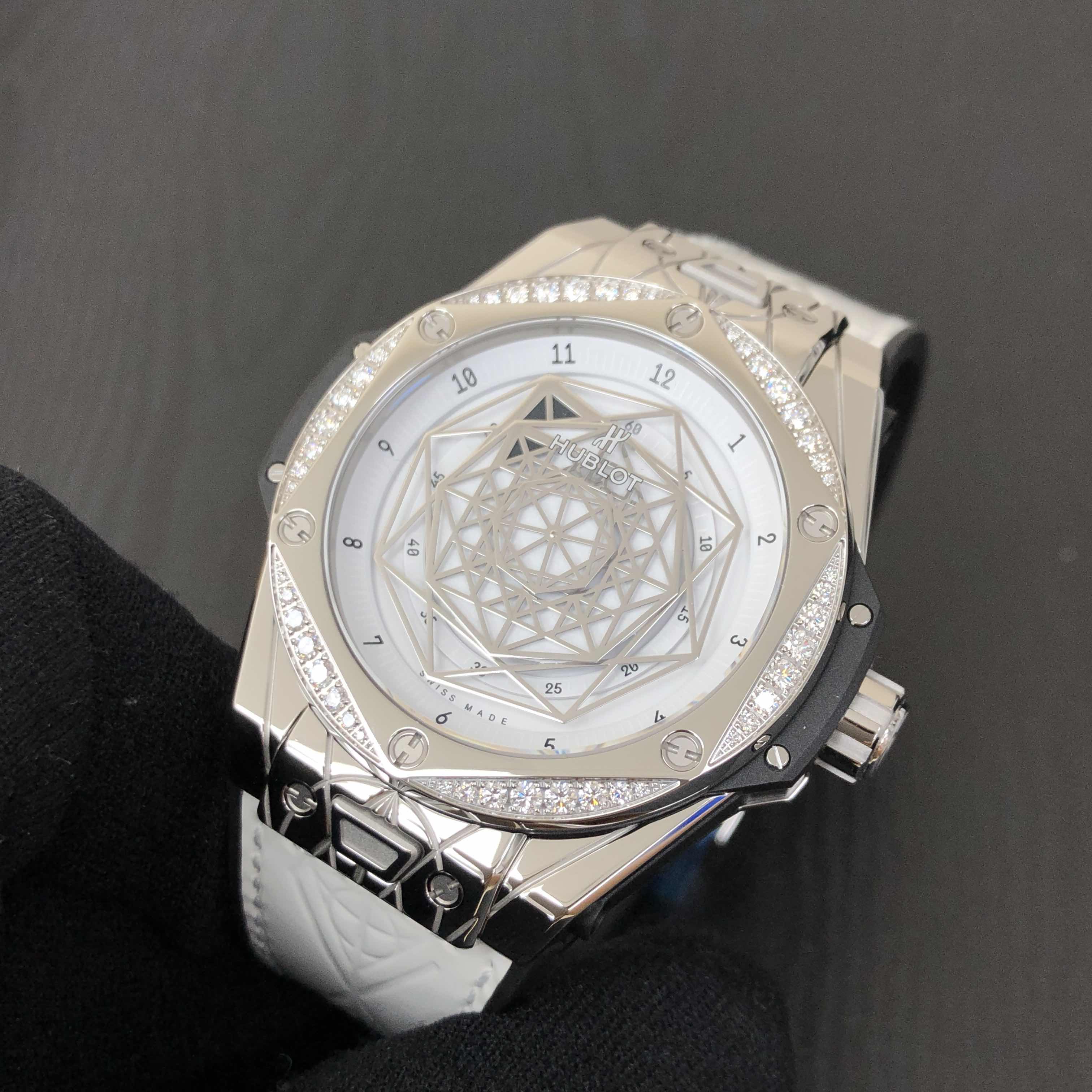 Hublot 465.SS.2027.VR.1204.MXM19 (LTD 200) BIG BANG Automatic Stainless Steel & Diamonds
