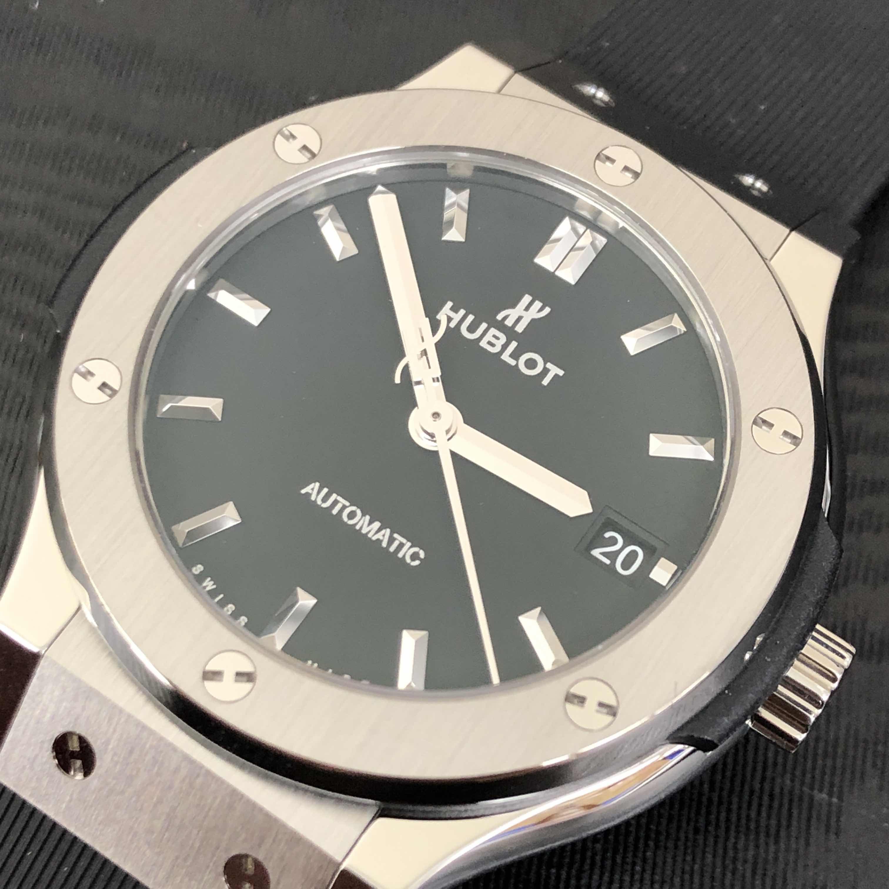 Hublot 565.NX.1171.RX CLASSIC FUSION Automatic Titanium