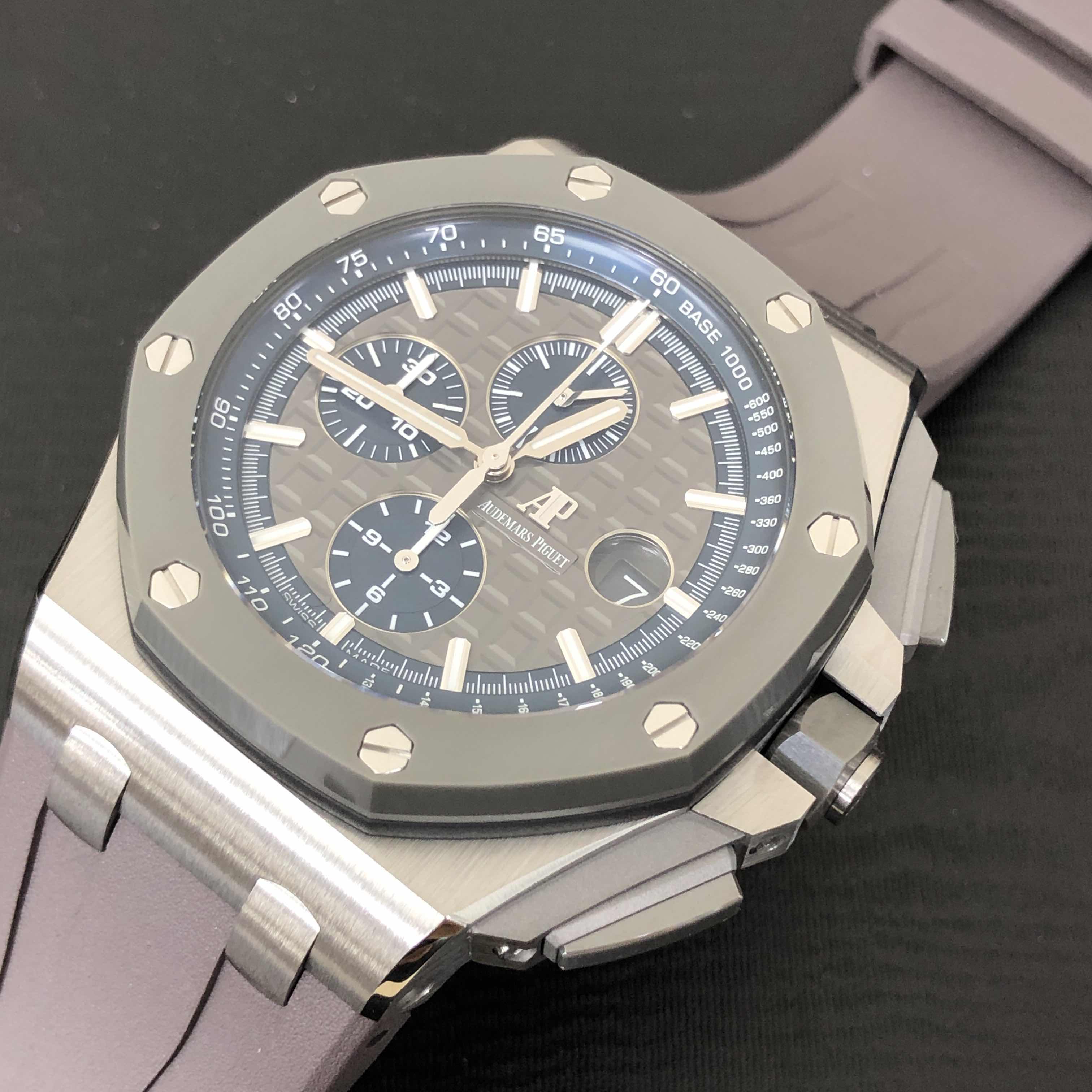 Audemars Piguet 26400IO.OO.A004CA.02 ROYAL OAK OFFSHORE Manual Wind Titanium & Ceramic