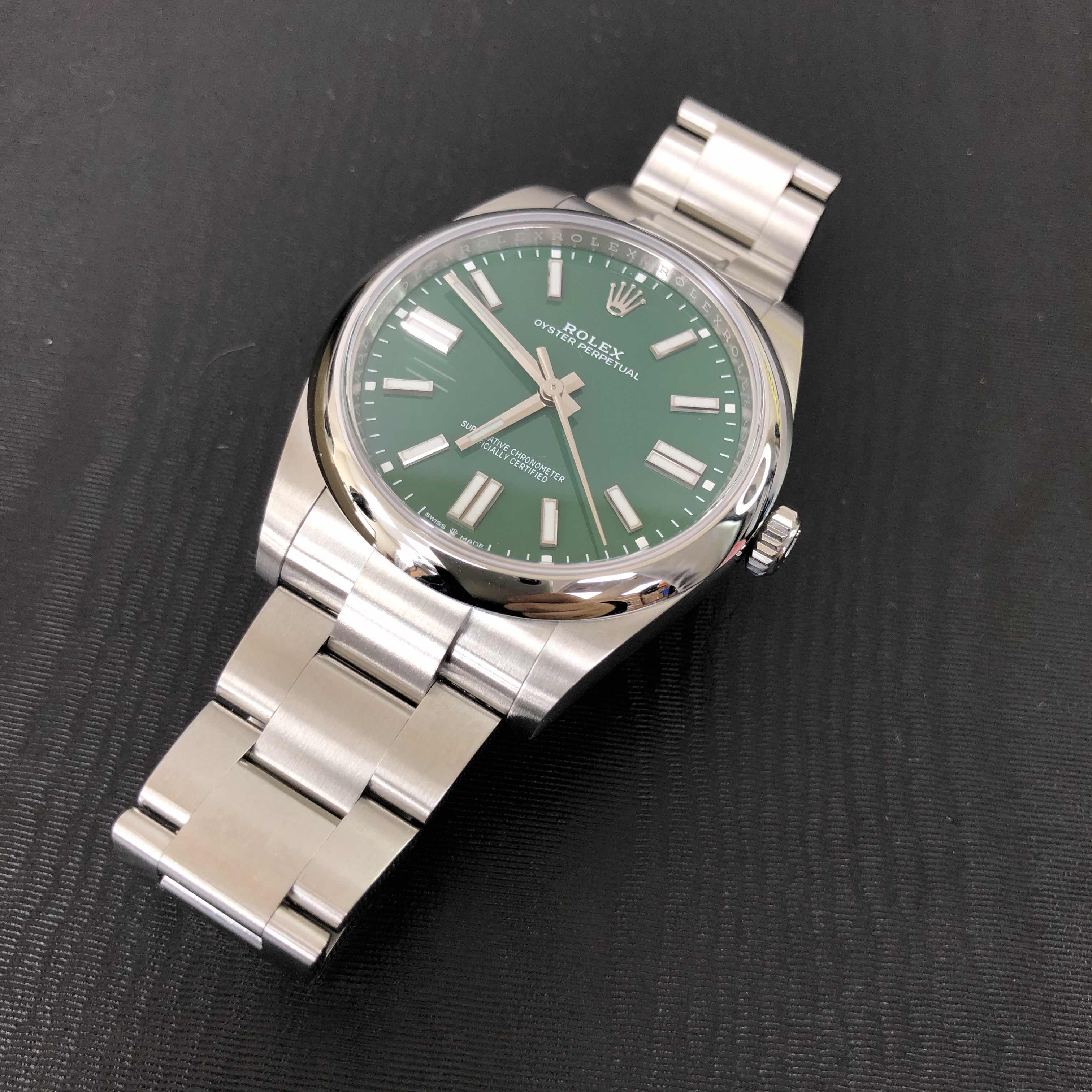 Rolex 124300-0005 OYSTER PERPETUAL Automatic Stainless Steel