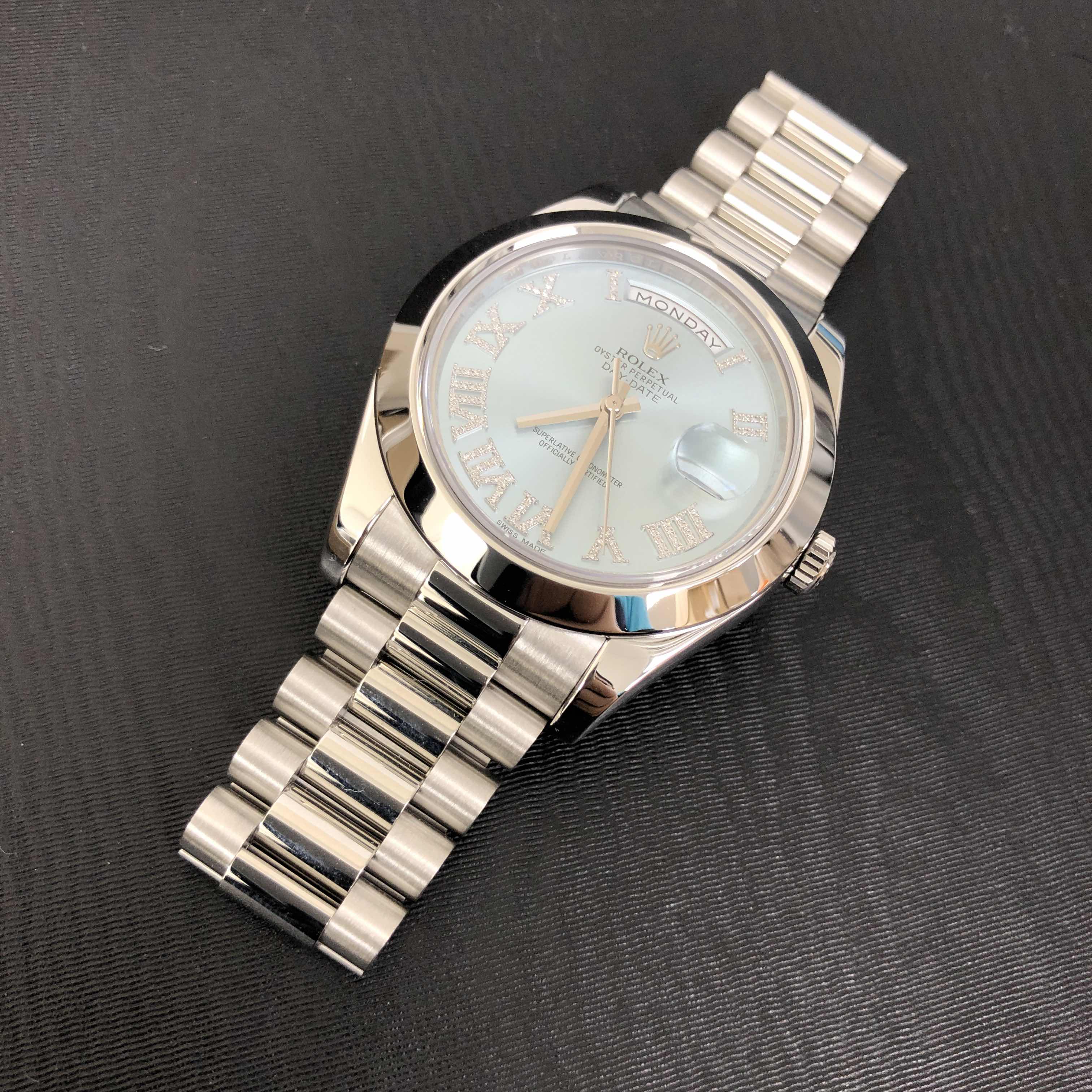 Rolex 218206-I44.IXICEBL_P DAY-DATE Automatic 18kt White Gold