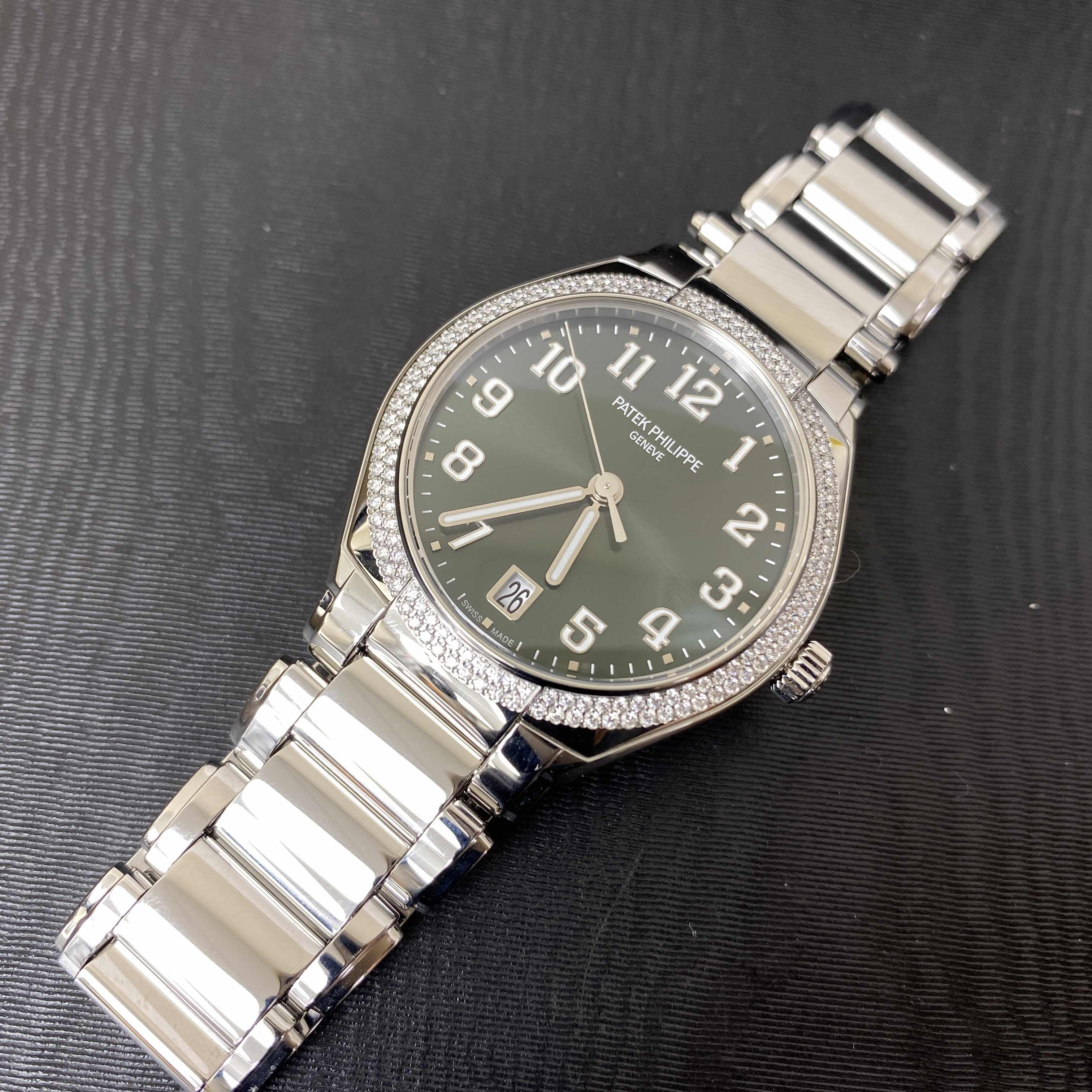 Patek Philippe 7300/1200A-011 TWENTY-4 Automatic Stainless Steel & Diamonds