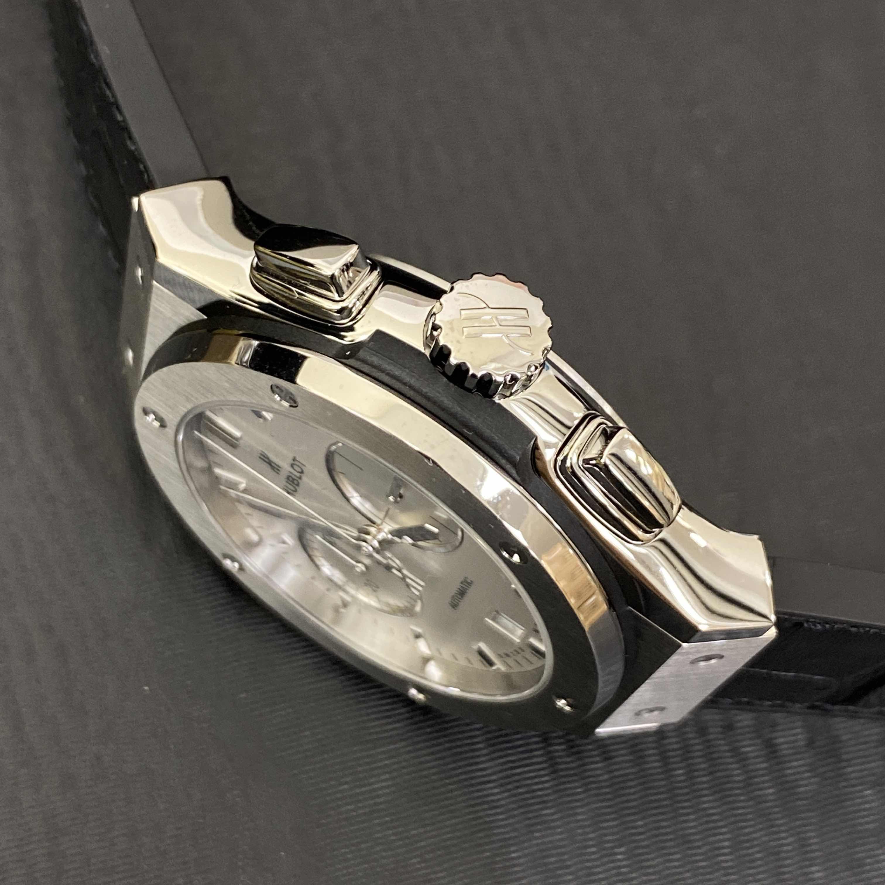 Hublot 541.NX.2611.LR CLASSIC FUSION Automatic Titanium