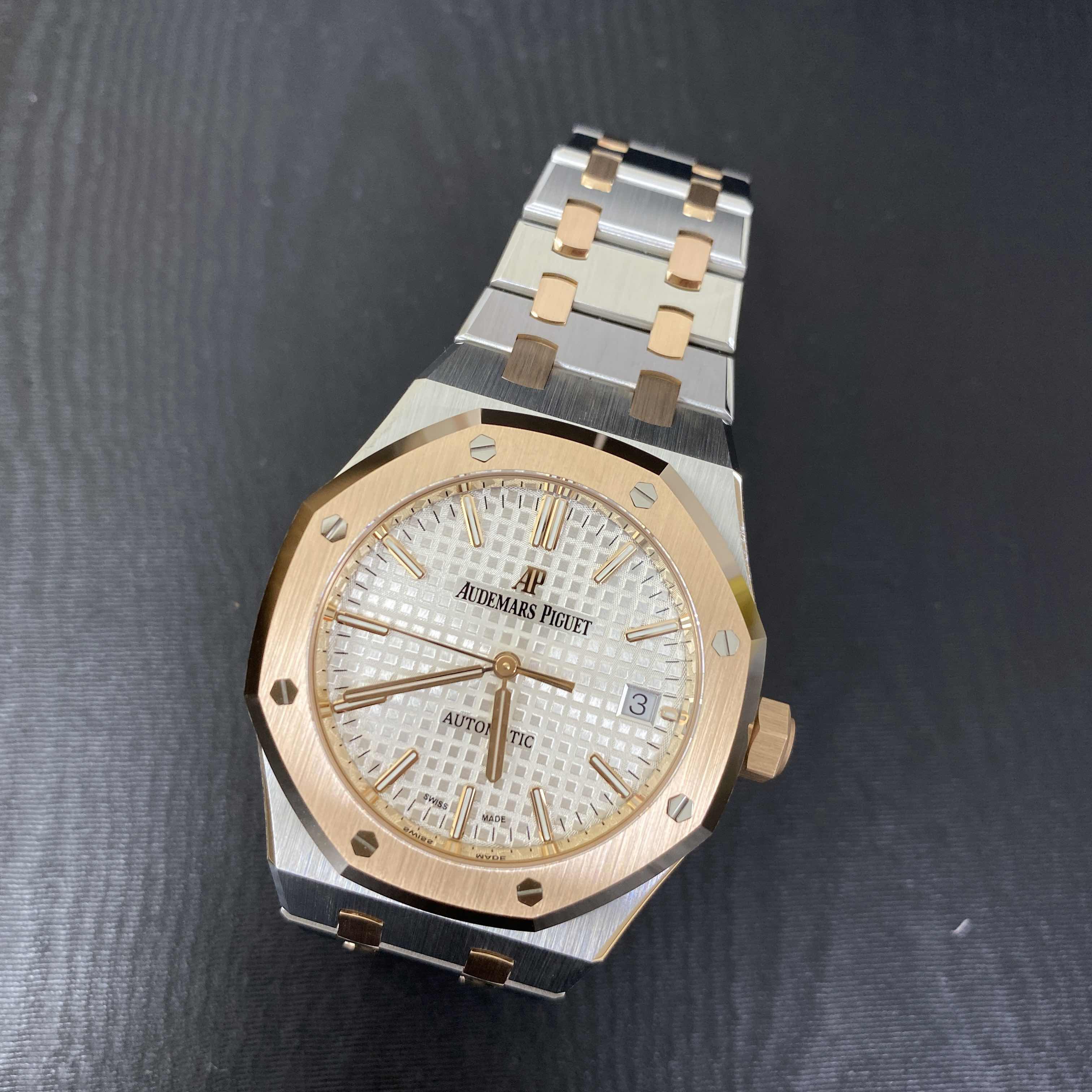 Audemars Piguet 15450SR.OO.1256SR.01 ROYAL OAK Automatic 18kt Rose Gold & Steel