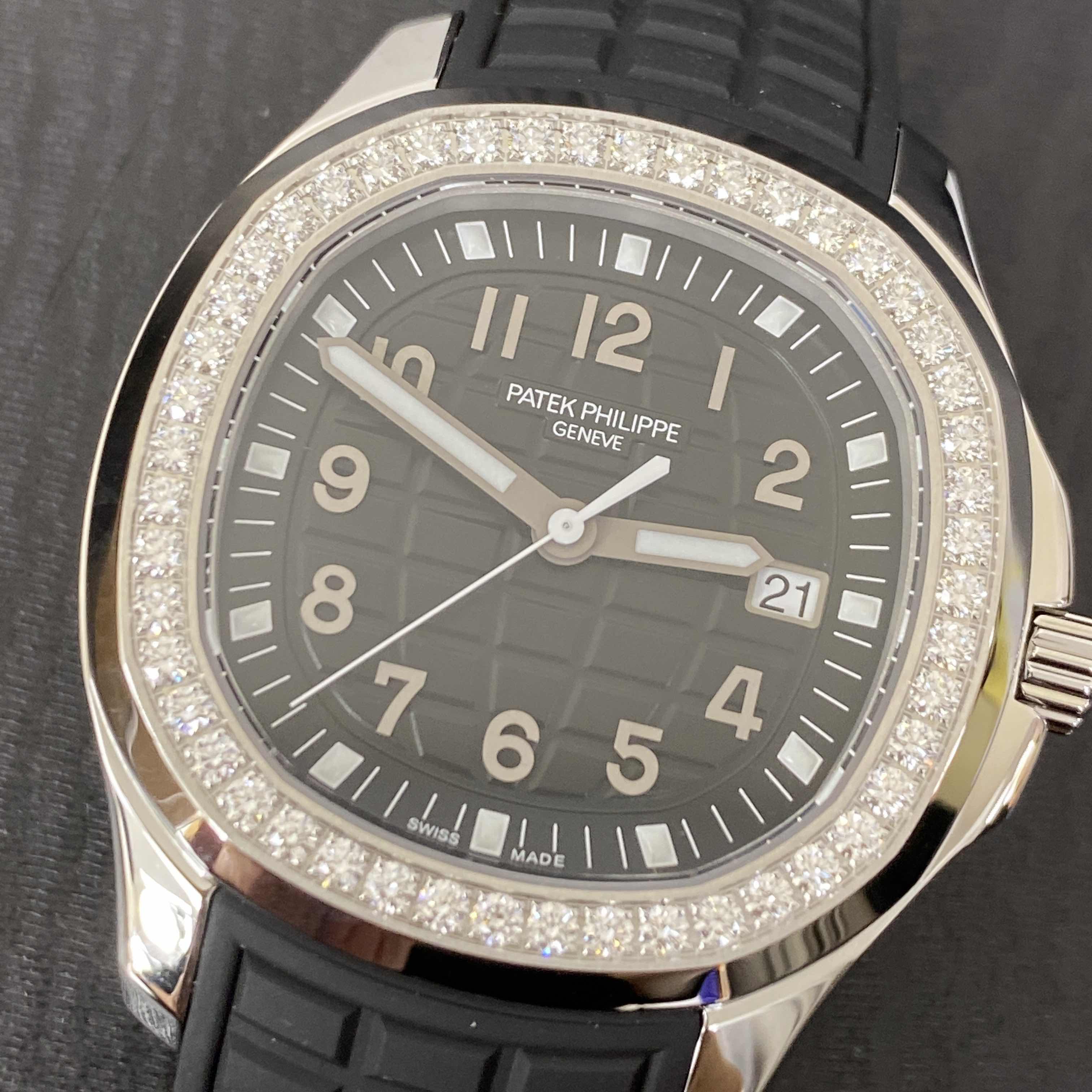 Patek Philippe 5267/200A-001 AQUANAUT Quartz Stainless Steel & Diamonds
