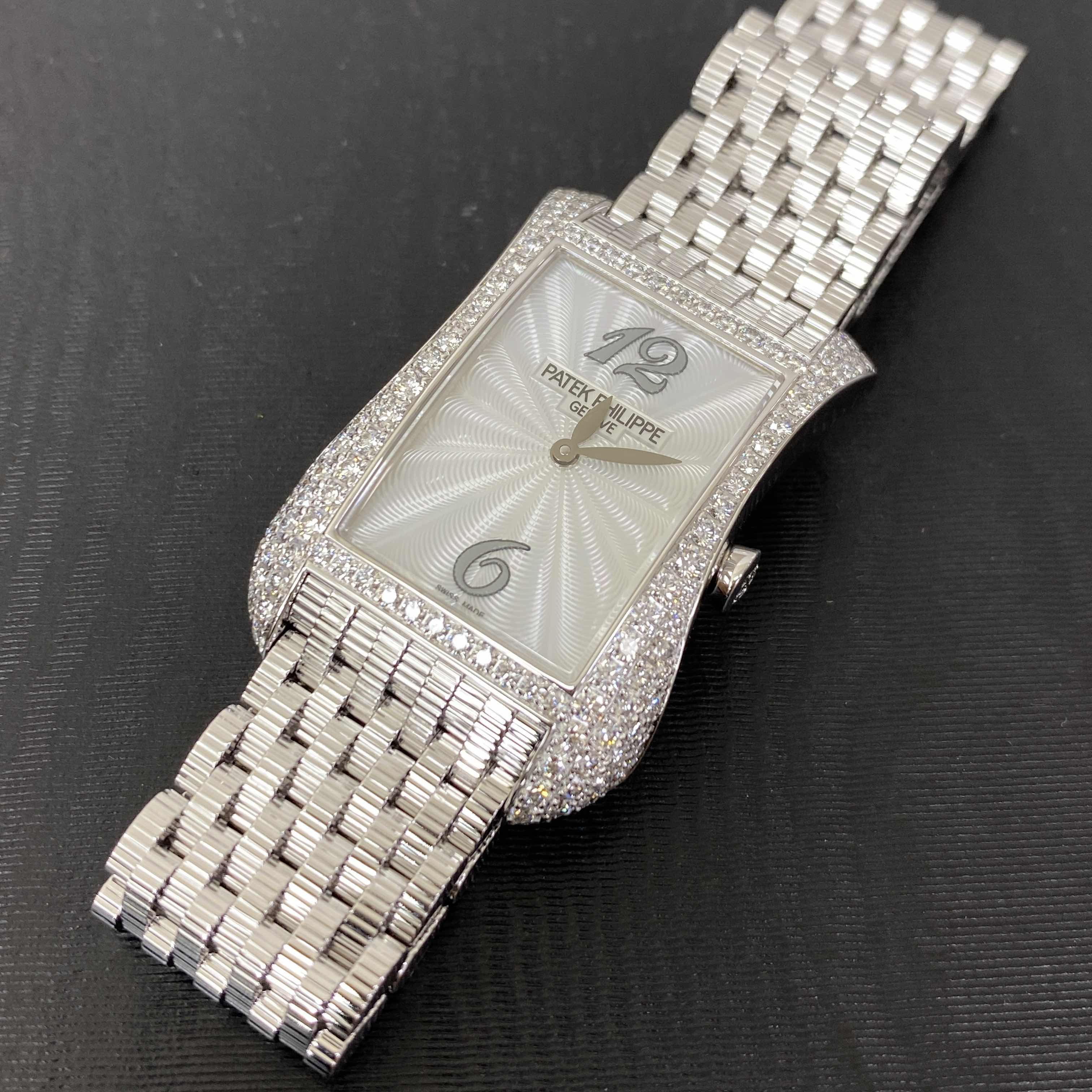 Patek Philippe 4972/1G-001 GONDOLO Quartz 18kt White Gold & Diamond