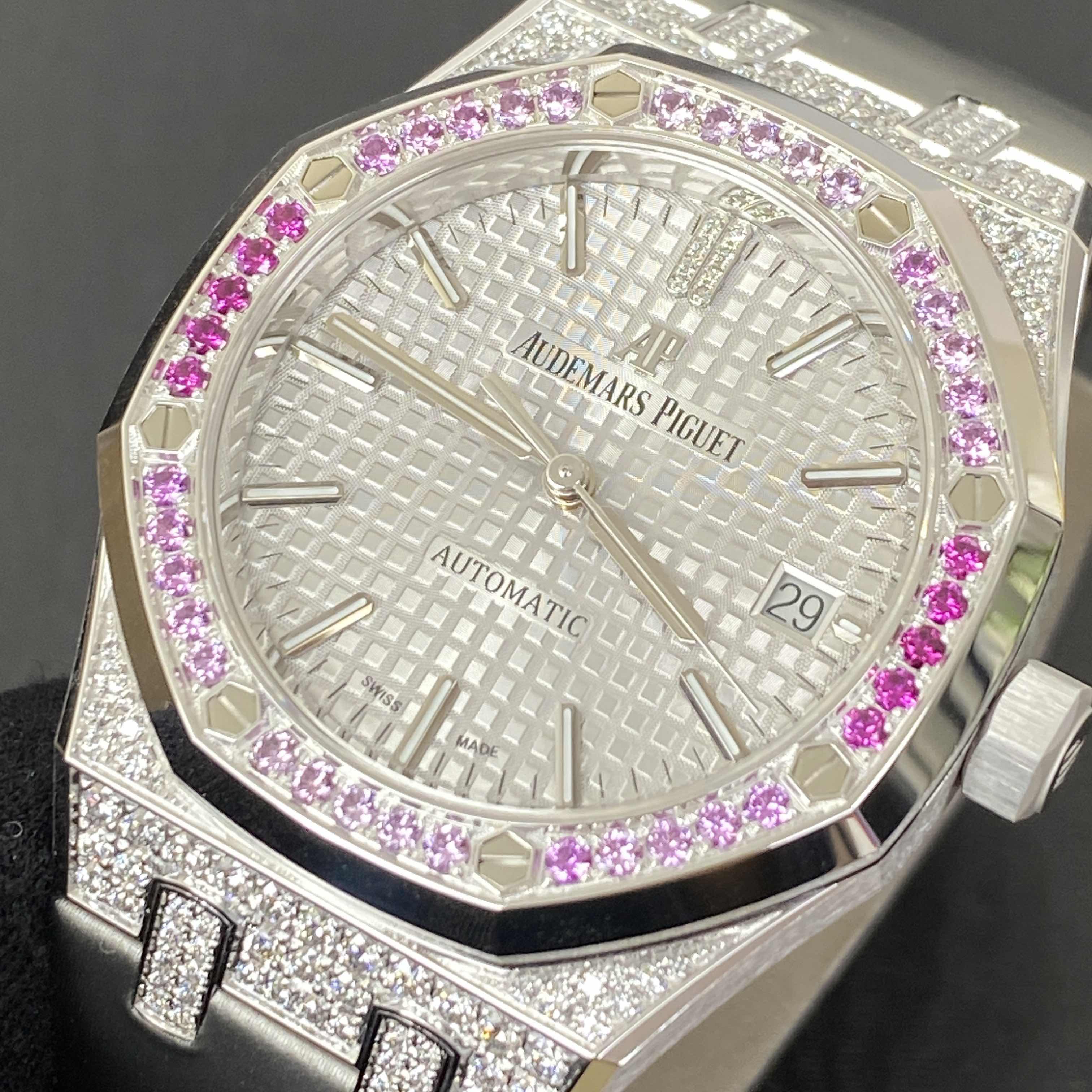 Audemars Piguet 15452BC.ZY.D007VE.01 ROYAL OAK Automatic 18kt White Gold & Diamond