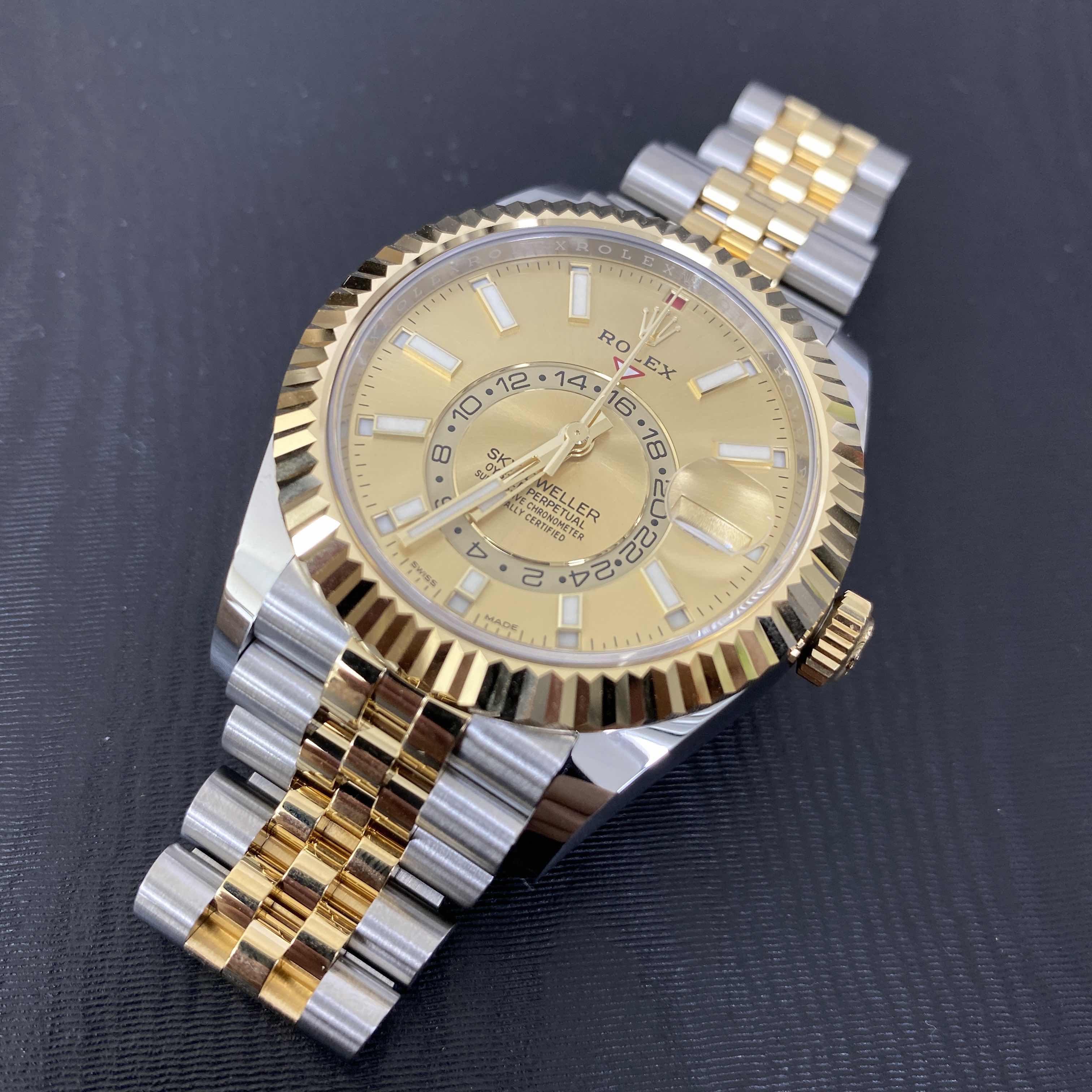 Rolex 326933-0004 SKY-DWELLER Automatic 18kt Gold & Steel