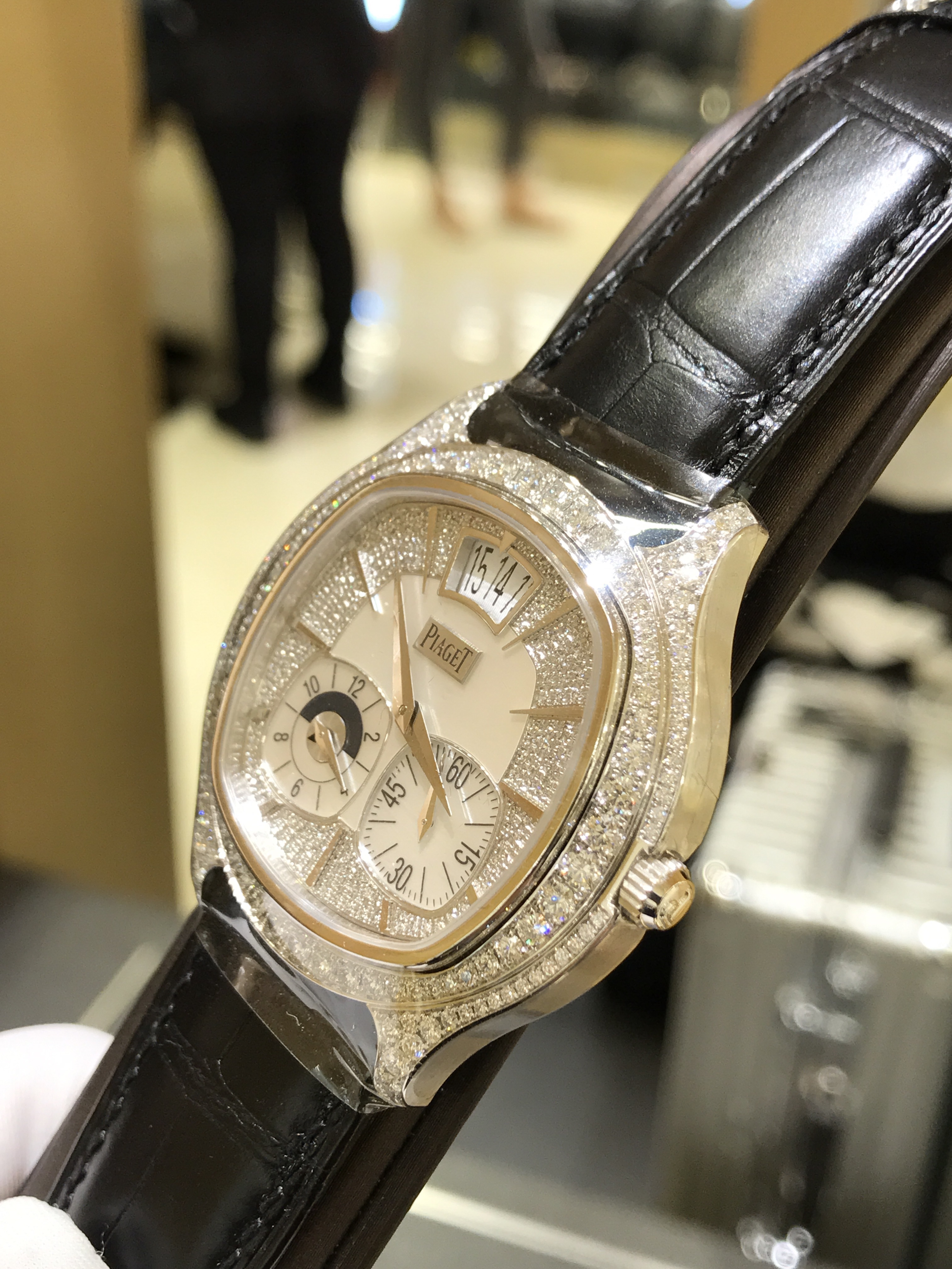 Piaget G0A32018 EMPERADOR Automatic 18kt White Gold & Diamond