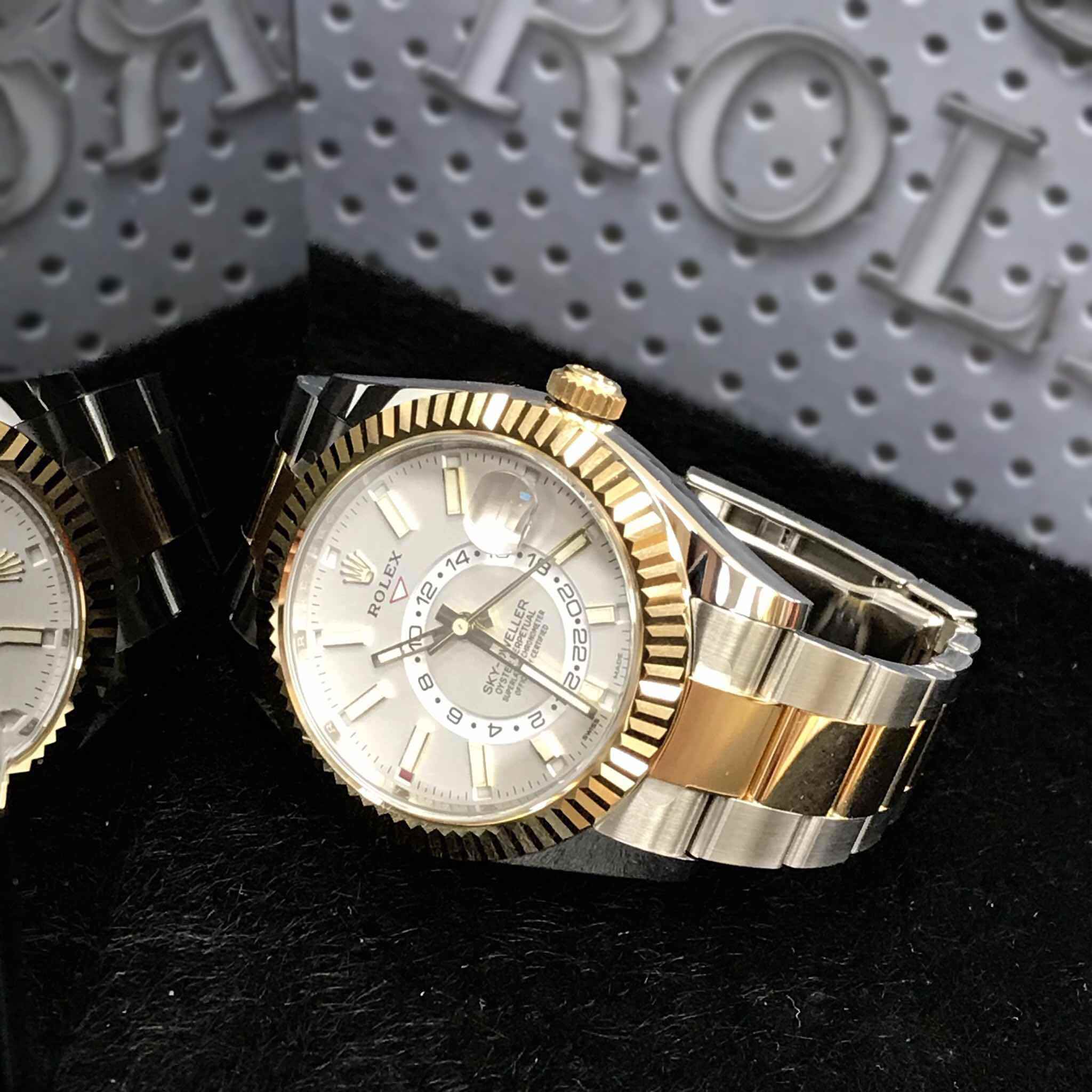 Rolex 326933WT SKY-DWELLER Automatic 18kt Gold & Steel
