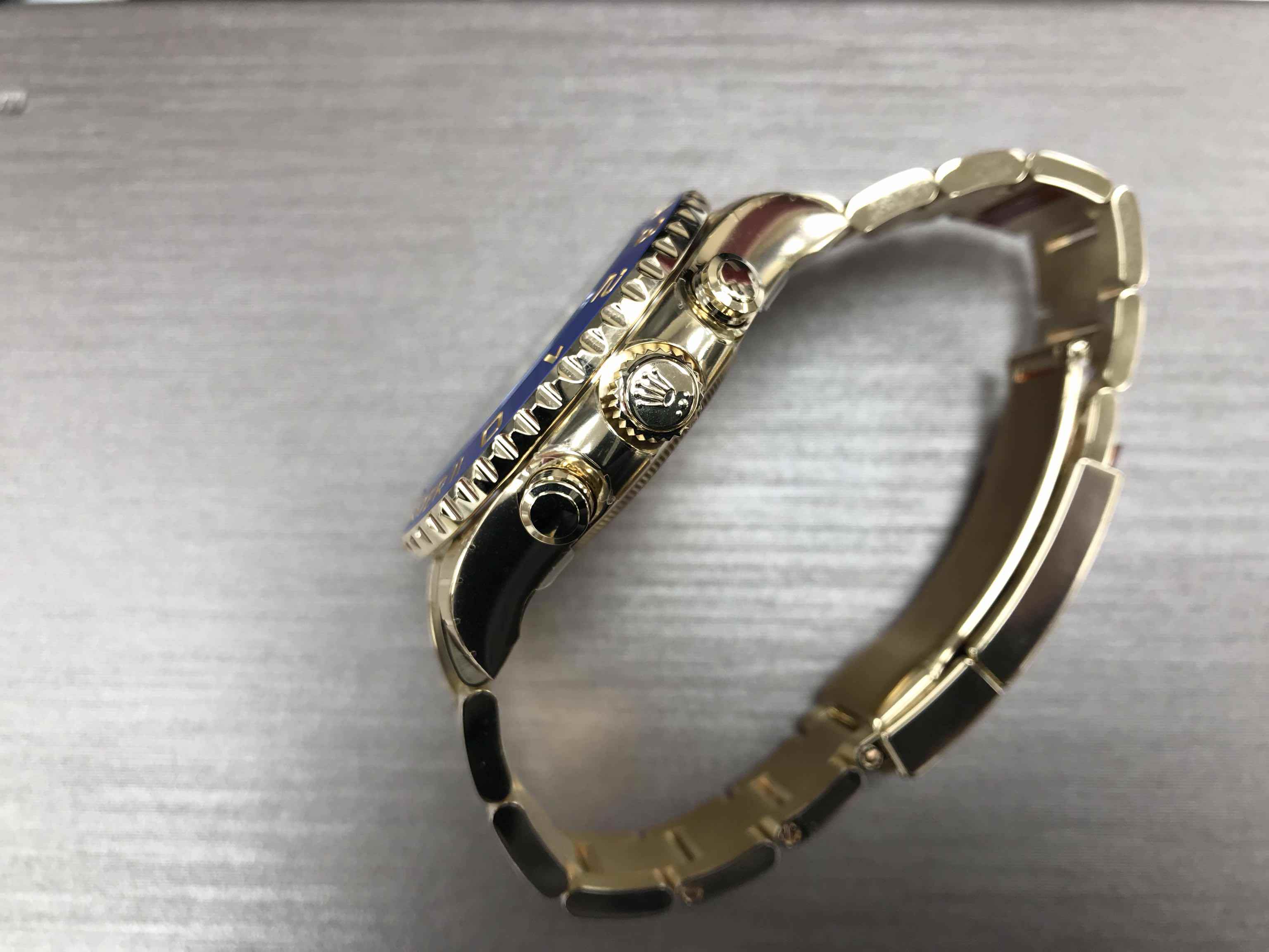 Rolex 116688-0002 YACHT MASTER II Automatic 18kt Yellow Gold