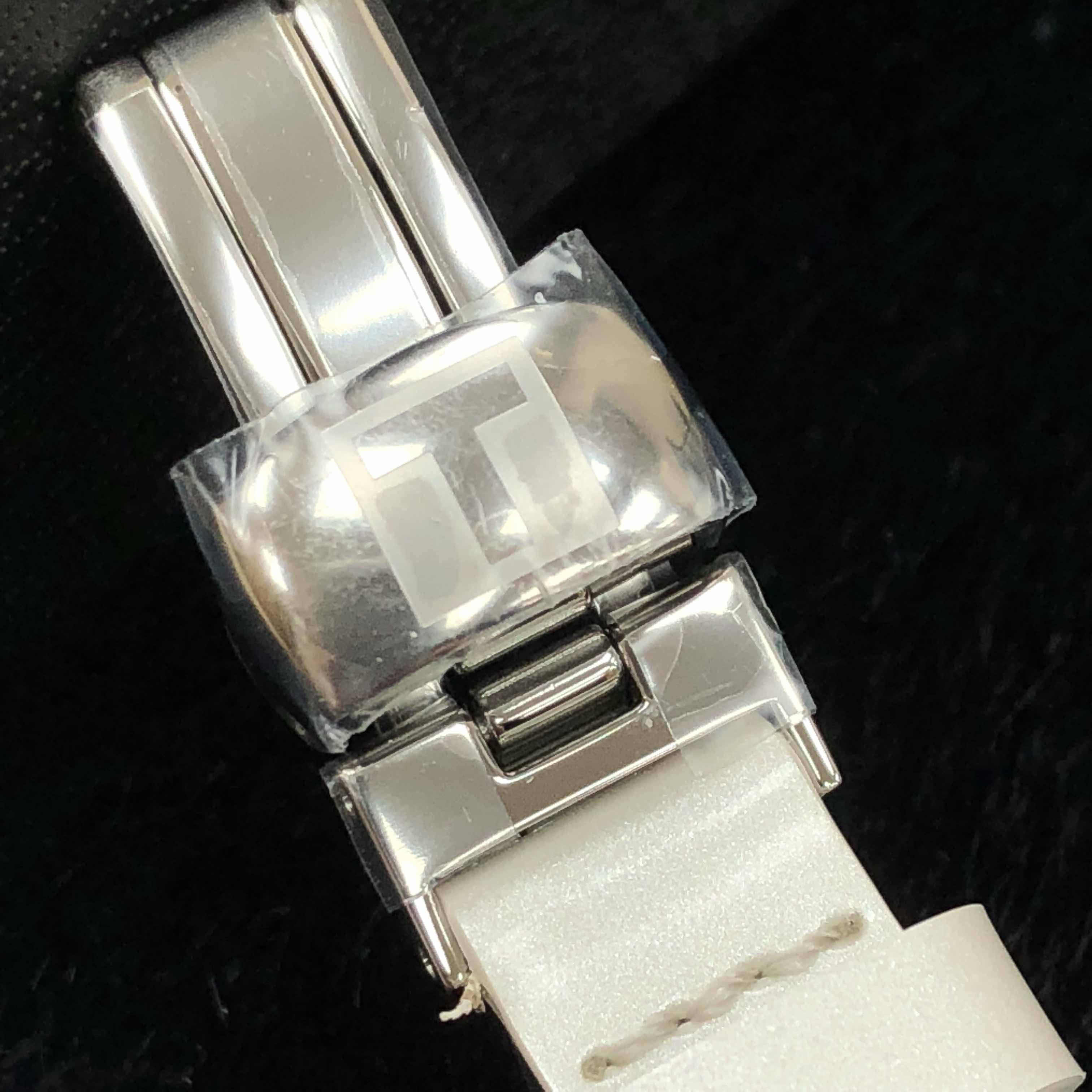 Tissot T094.210.16.011.00 FLAMINGO Quartz Stainless Steel