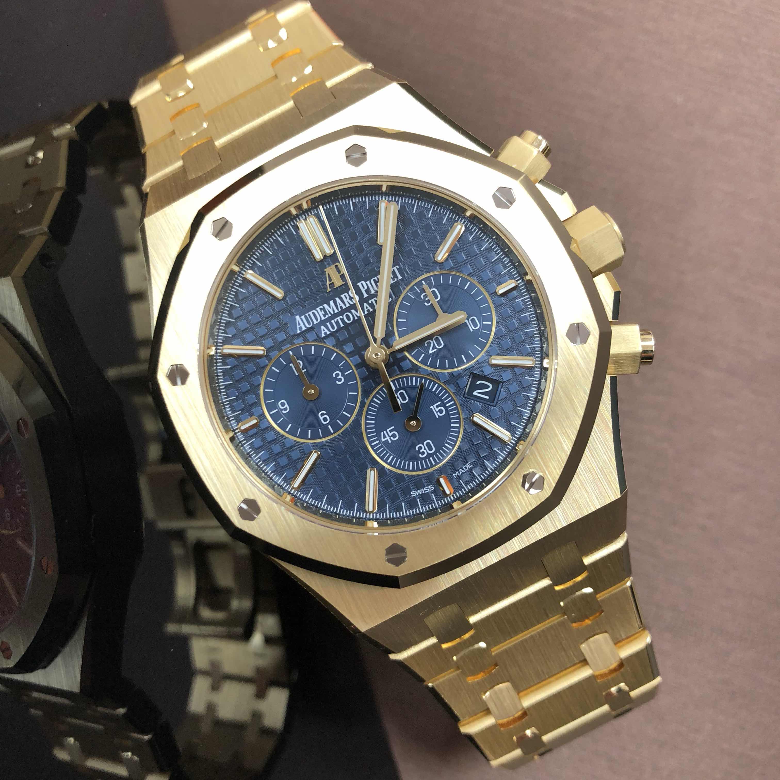 Audemars Piguet 26320BA.OO.1220BA.02 ROYAL OAK Automatic 18kt Yellow Gold