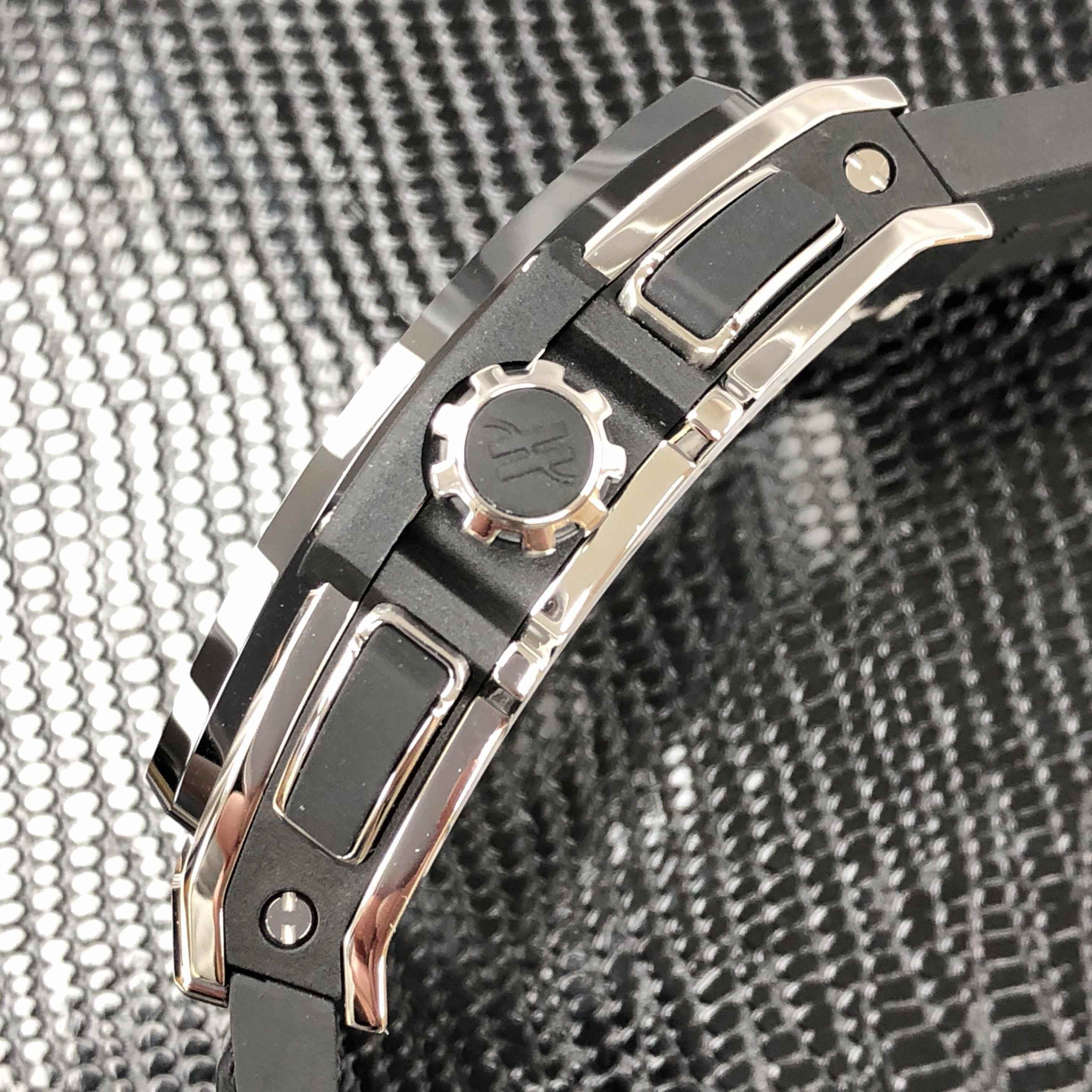 Hublot 601.NM.0173.LR SPIRIT OF BIG BANG Automatic Titanium