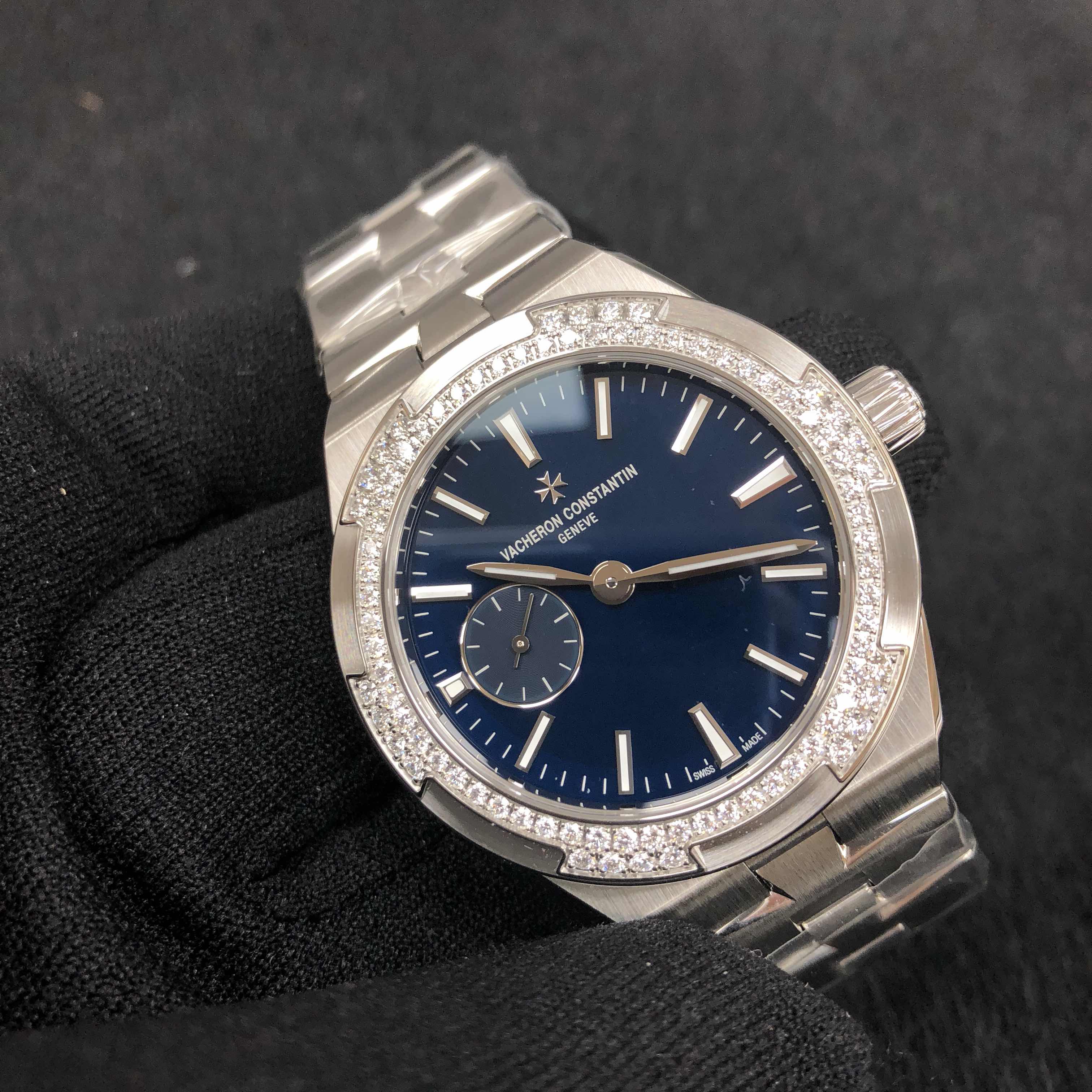 Vacheron Constantin 2305V/100A-B170 OVERSEAS Automatic Stainless Steel