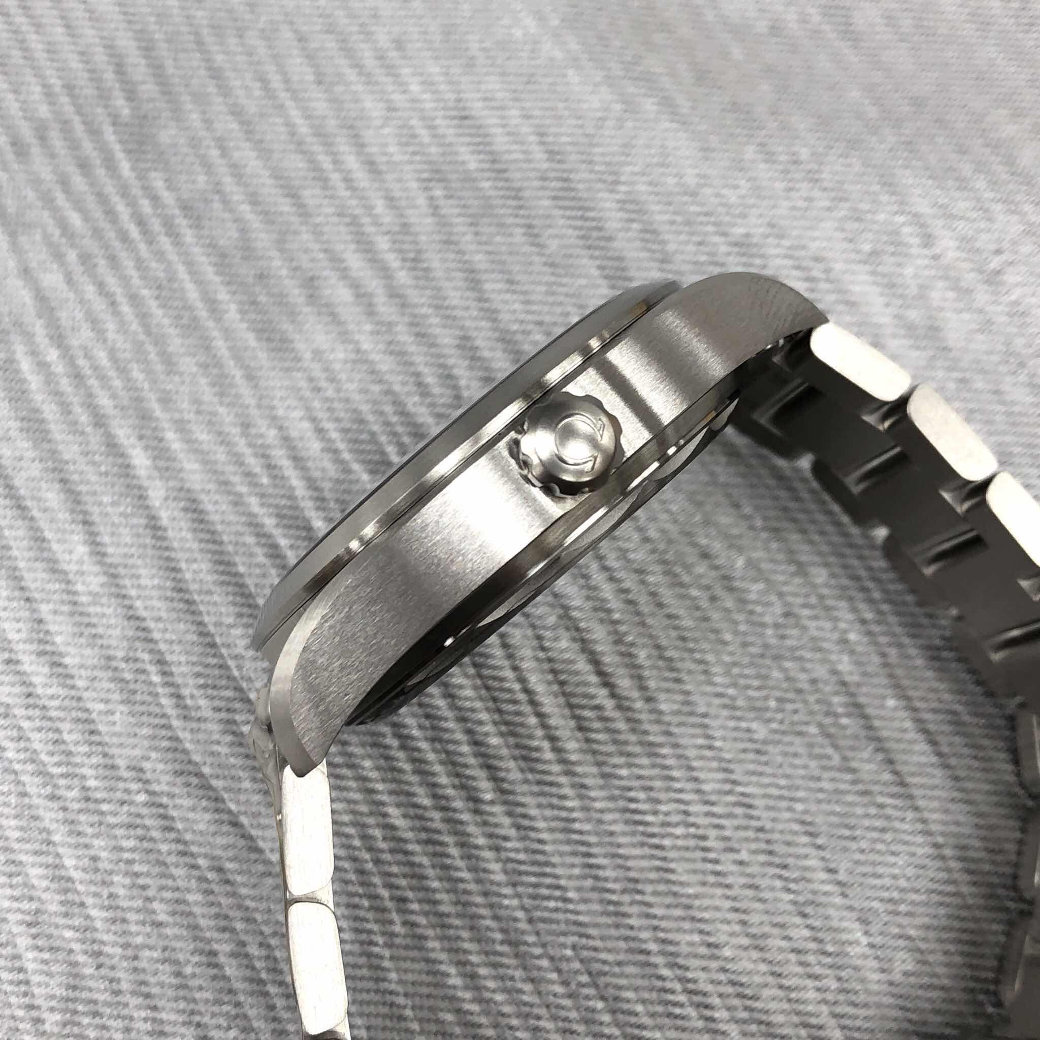Omega 220.10.40.20.01.001 SEAMASTER Automatic Stainless Steel