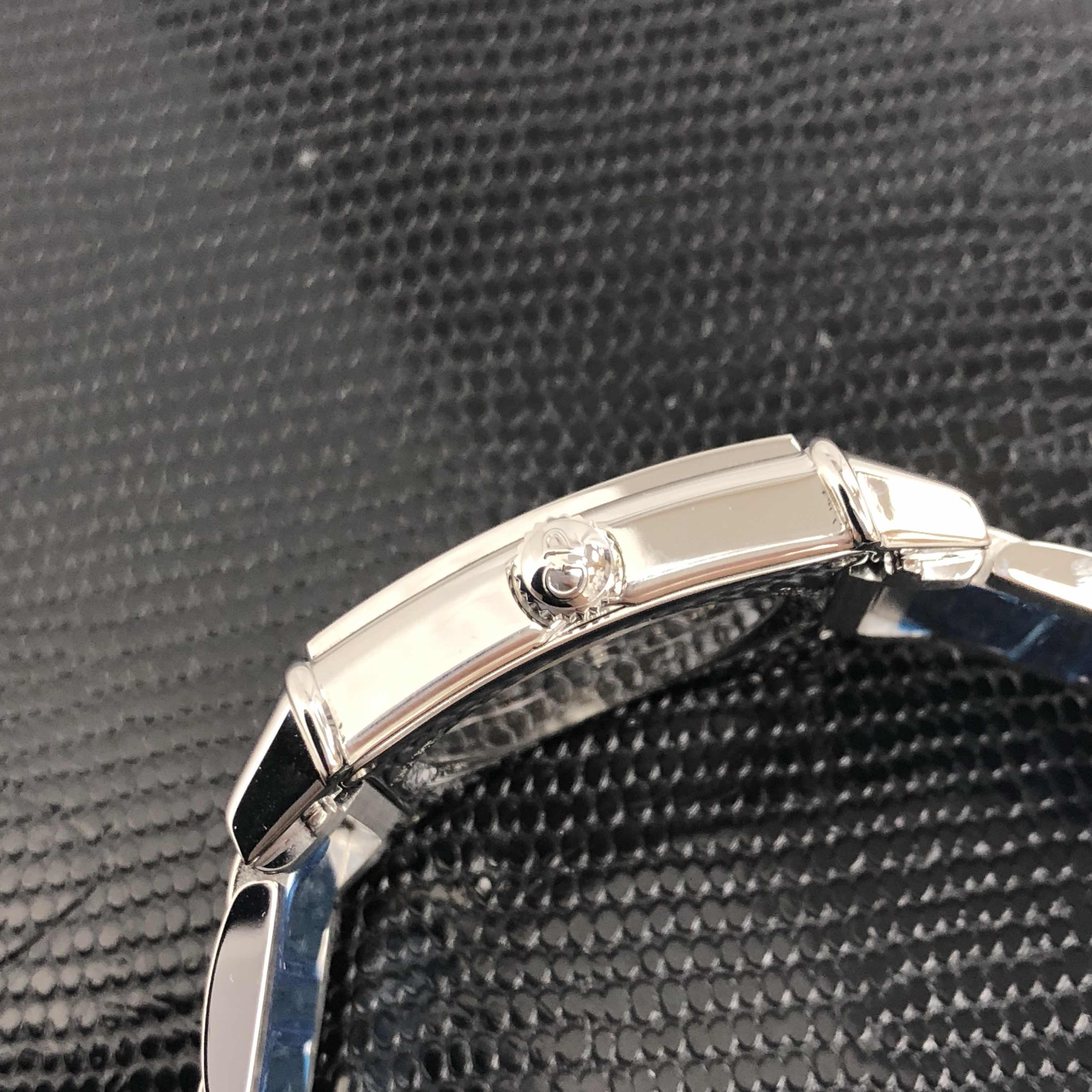 Girard Perregaux 25932D11A661-11A VINTAGE 1945 Automatic Stainless Steel & Diamonds