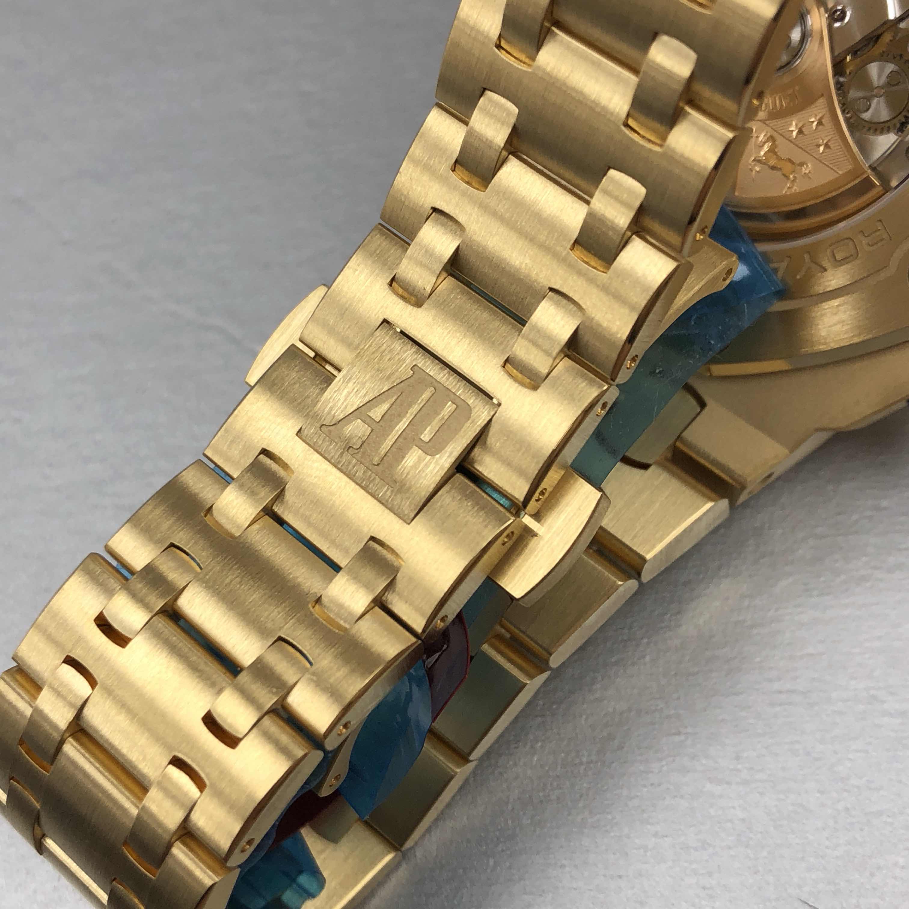 Audemars Piguet 26470BA.OO.1000BA.01 ROYAL OAK OFFSHORE Automatic 18kt Yellow Gold