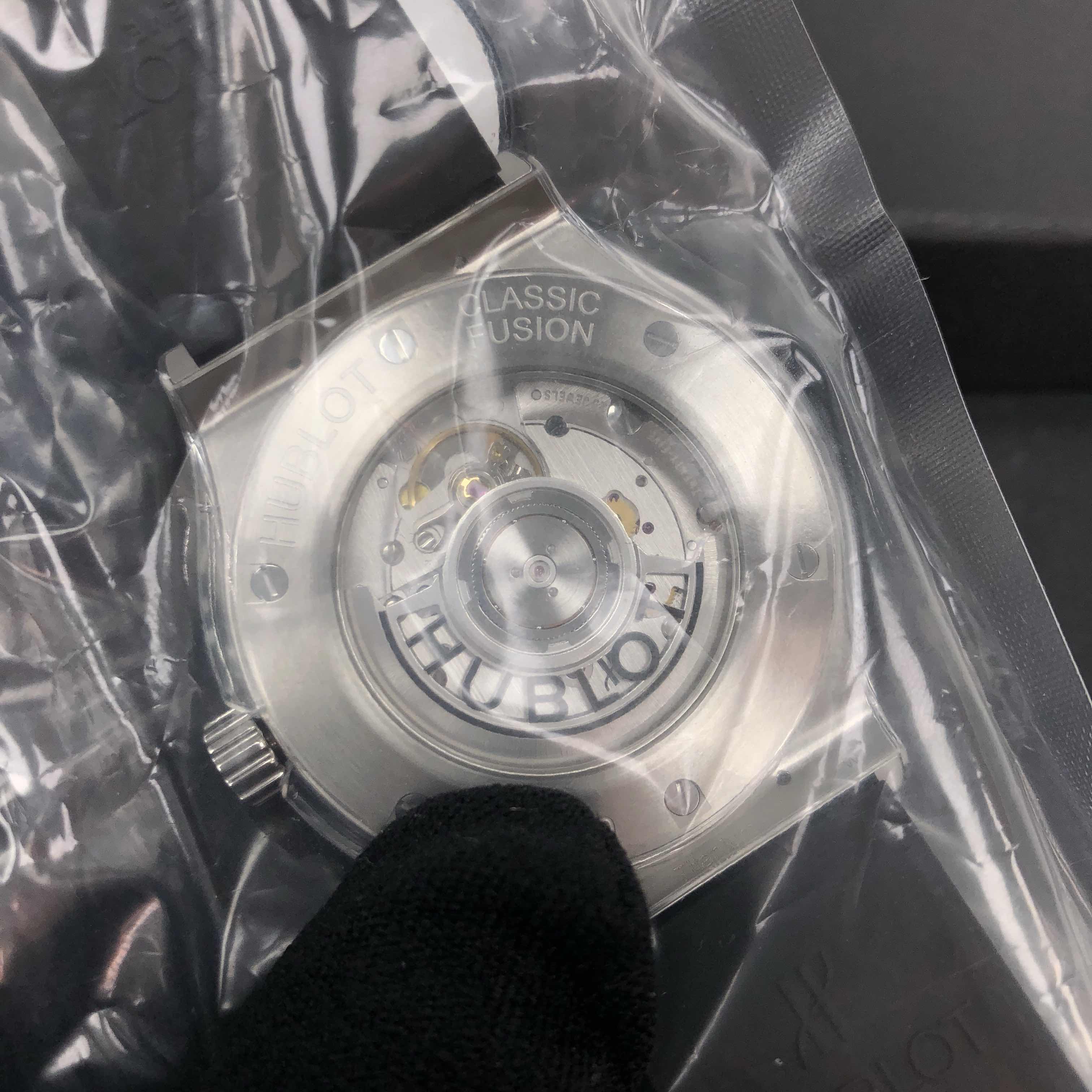 Hublot 542.NX.1171.RX CLASSIC FUSION Automatic Titanium