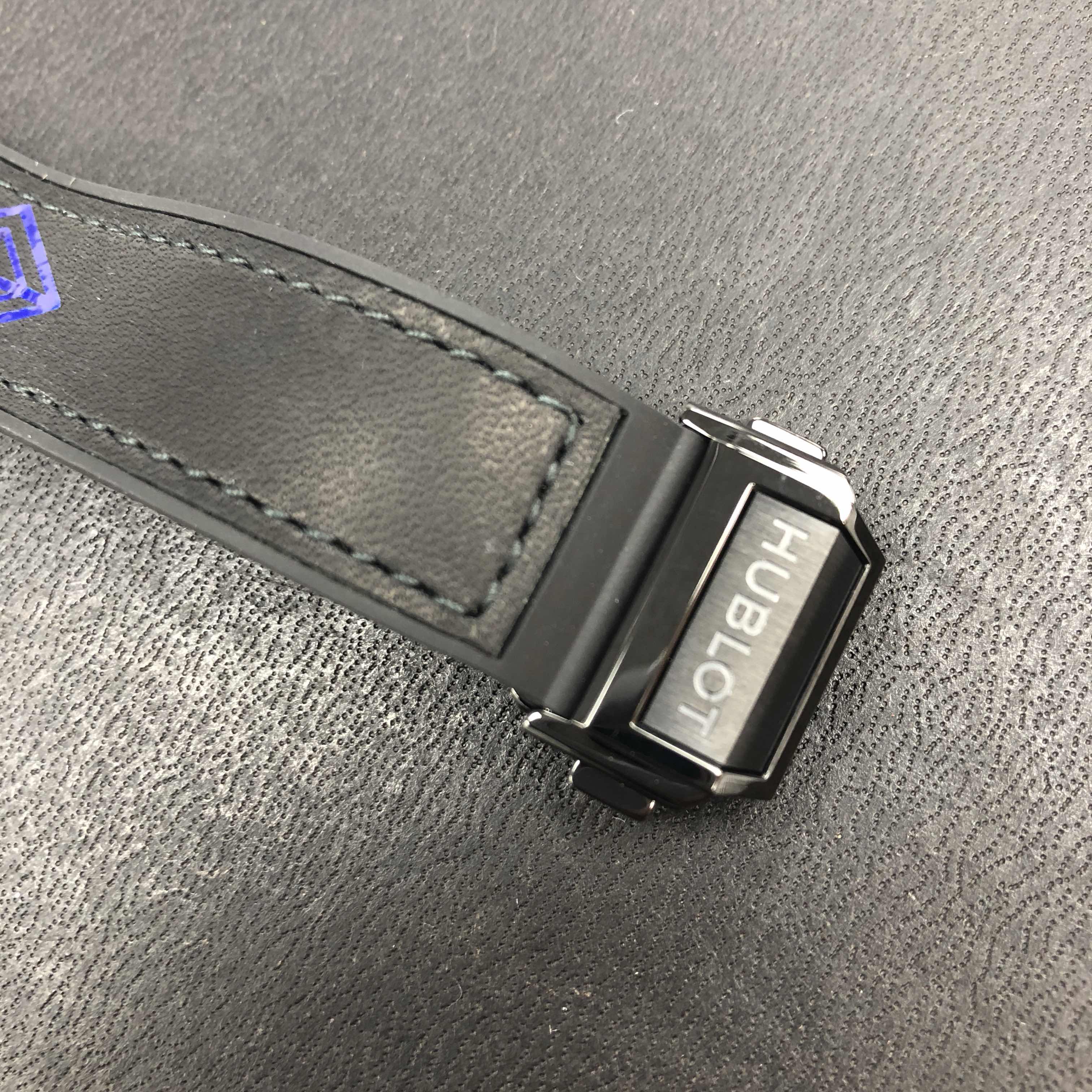 Hublot 465.CS.1119.VR.1201.MXM18 BIG BANG Automatic Ceramics