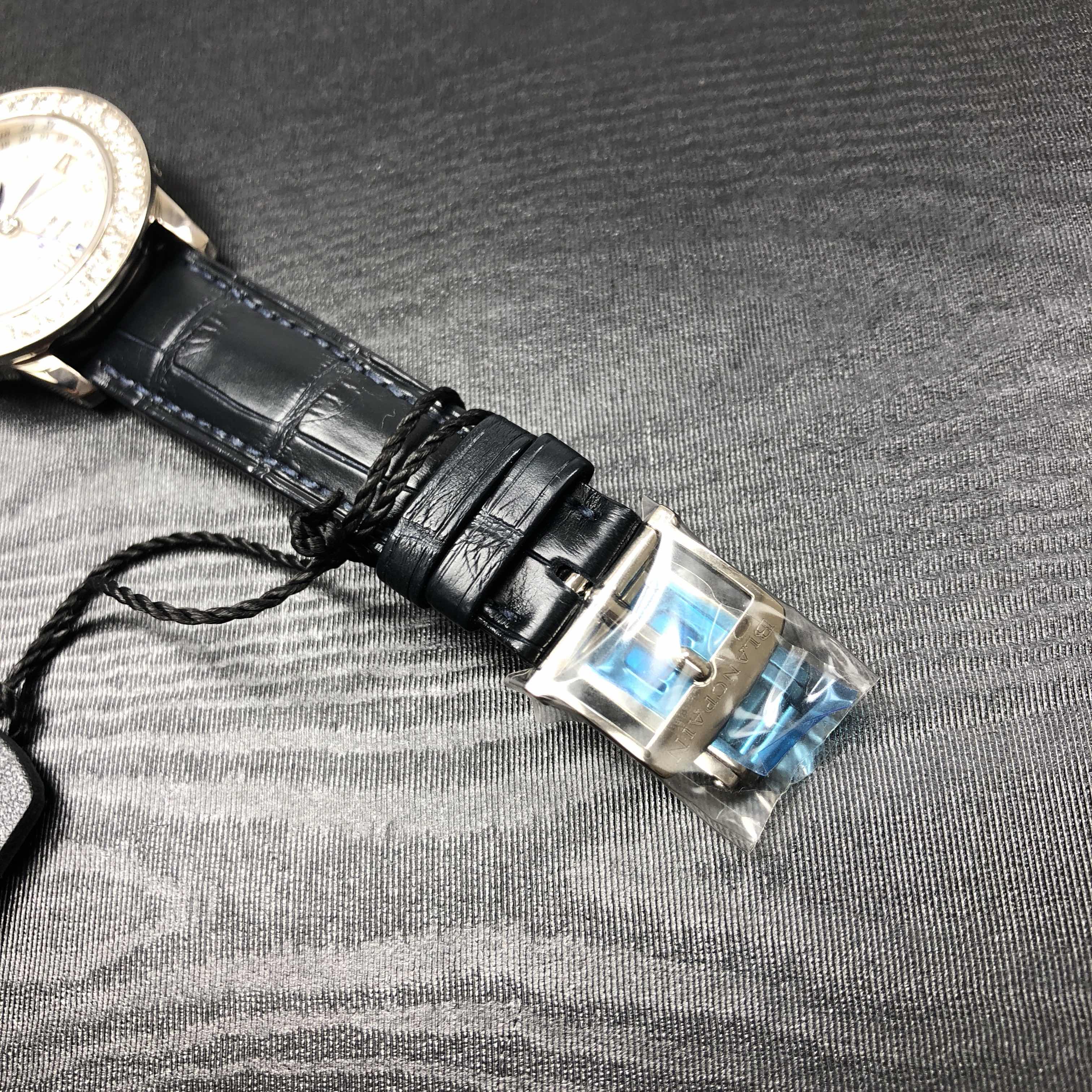 Blancpain 2360-1991A-55B LEMAN Automatic 18kt White Gold & Diamond
