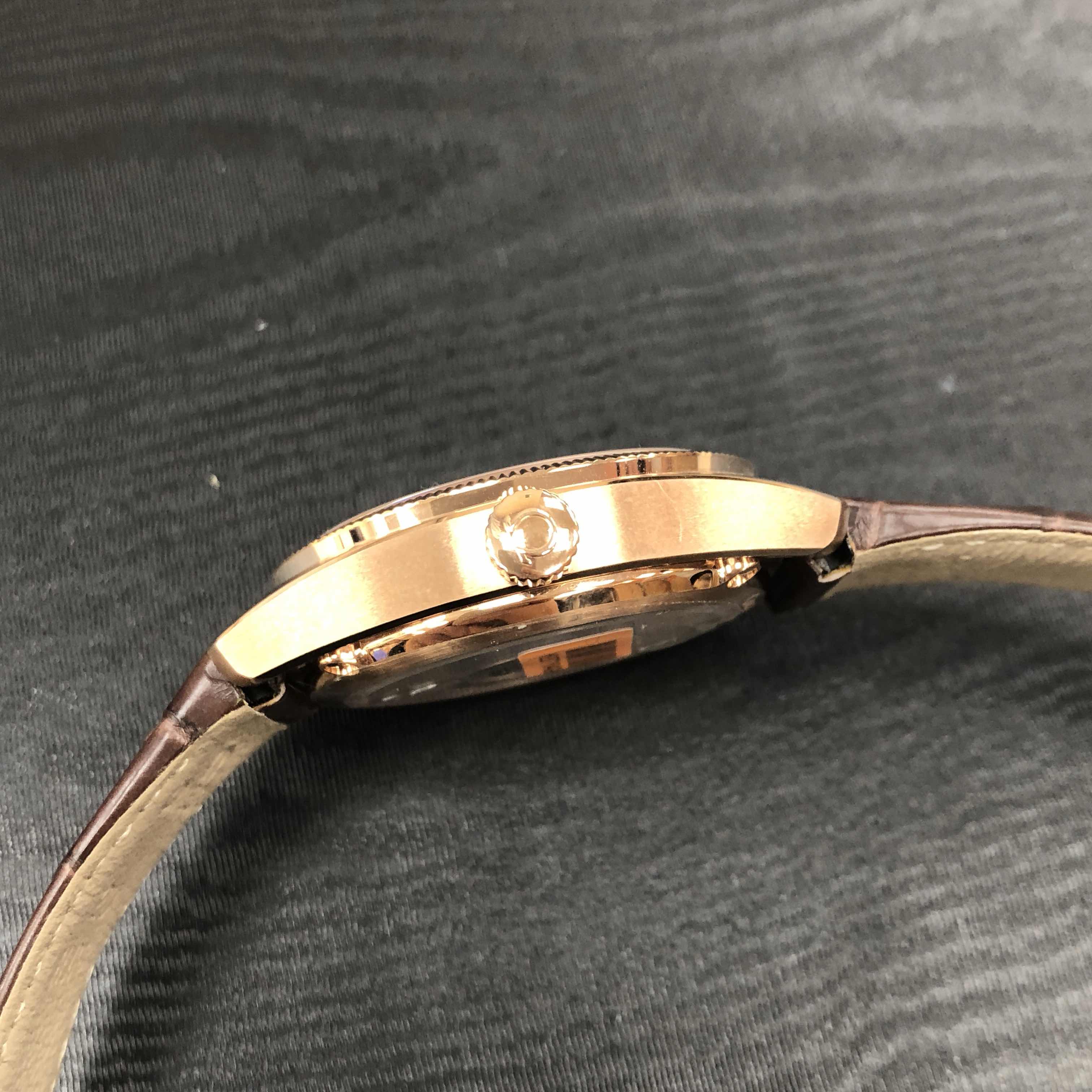 Omega 130.53.39.21.02.001 CONSTELLATION Automatic 18kt Rose Gold