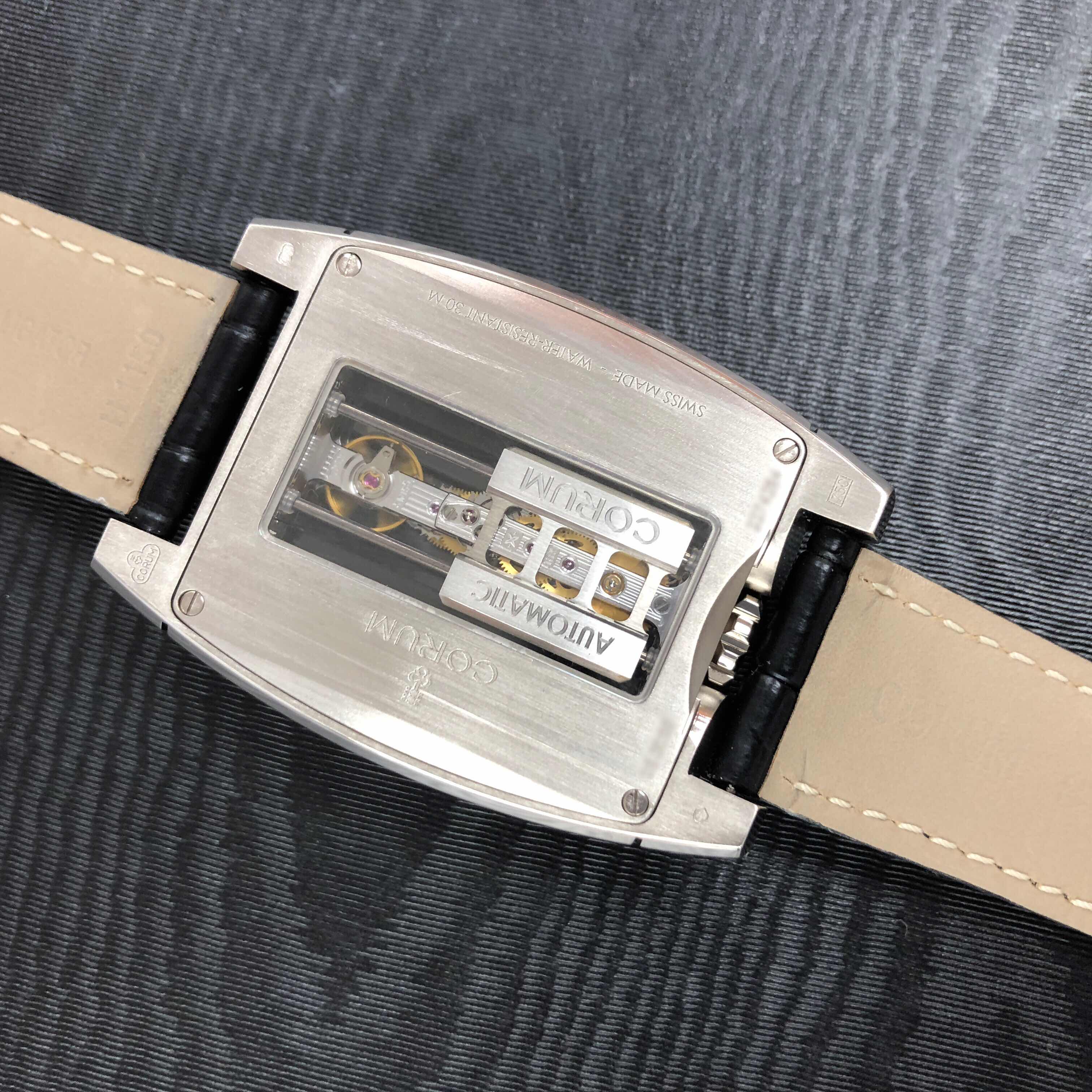 Corum 113.770.56-0001 GD02 BRIDGE Manual Wind 18kt Yellow Gold