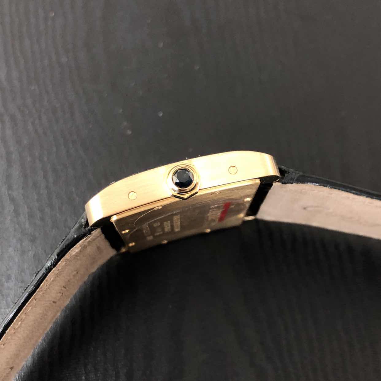 Cartier W6300556 TANK Quartz 18kt Yellow Gold