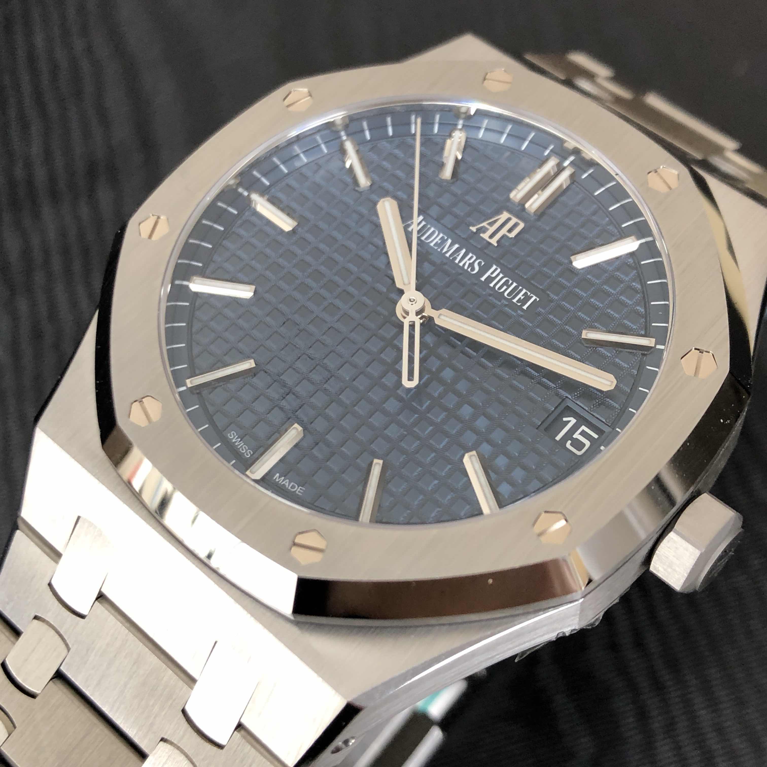 Audemars Piguet 15500ST.OO.1220ST.01 Automatic Stainless Steel