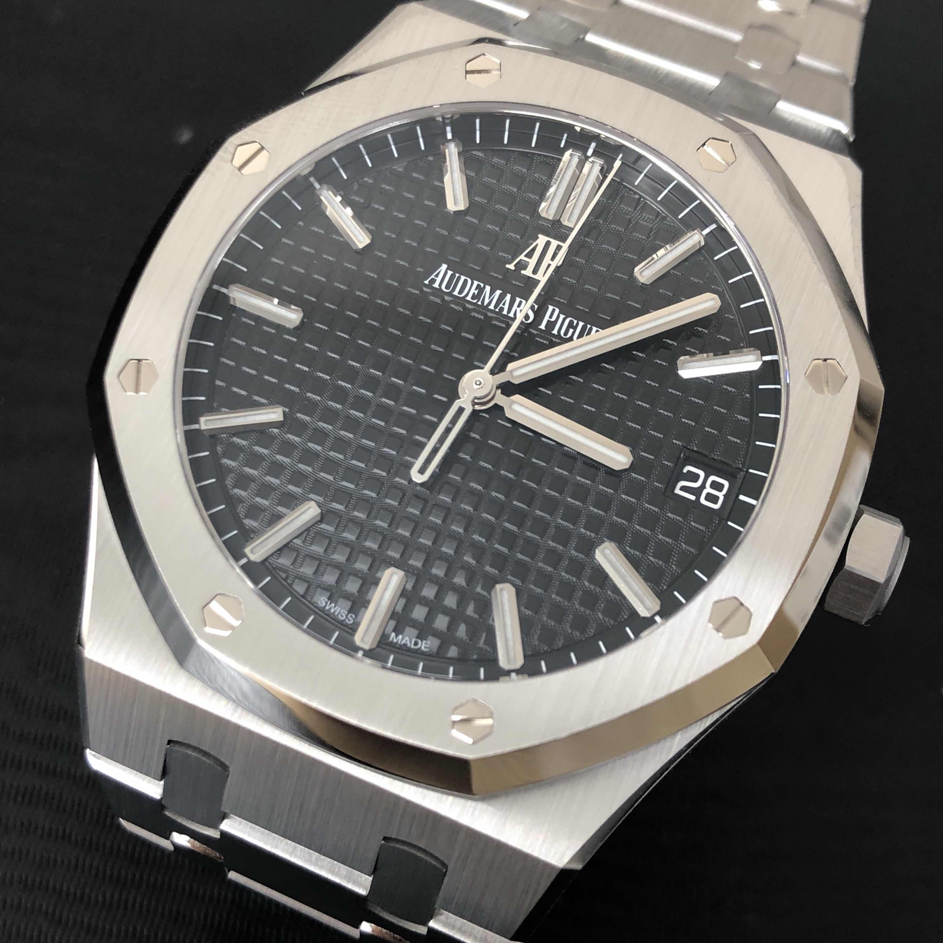 Audemars Piguet 15500ST.OO.1220ST.03 Automatic Stainless Steel