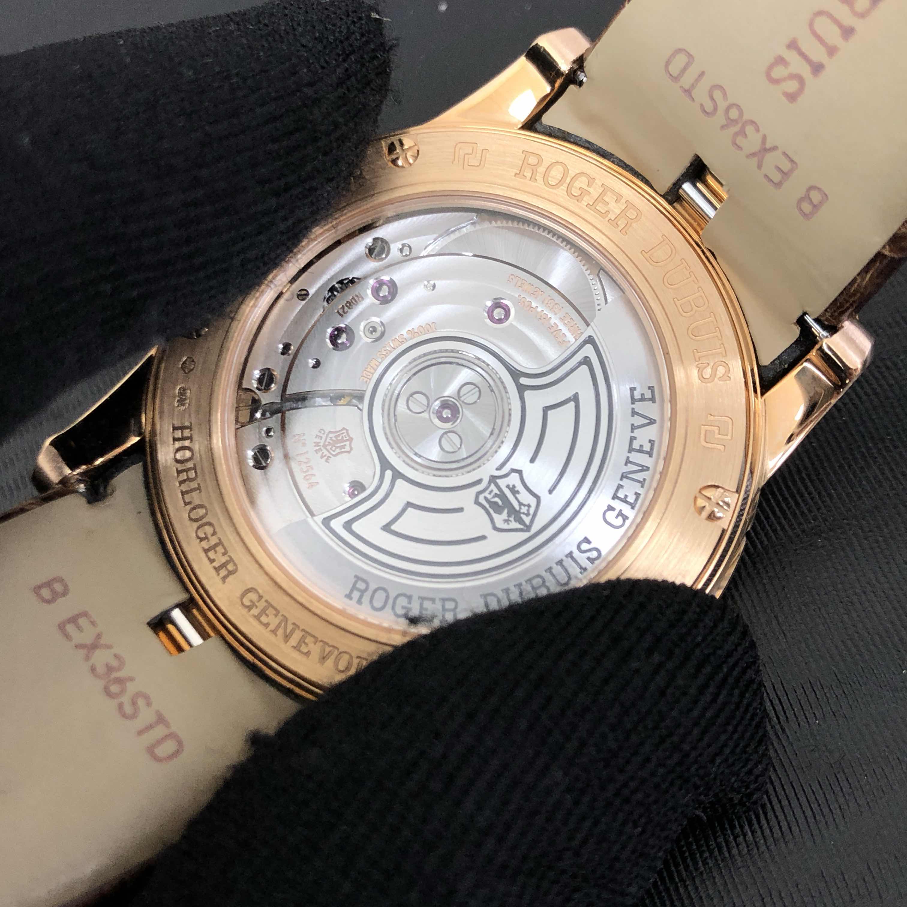 Roger Dubuis RDDBEX0493 EXCALIBUR Automatic 18kt Rose Gold & Diamonds