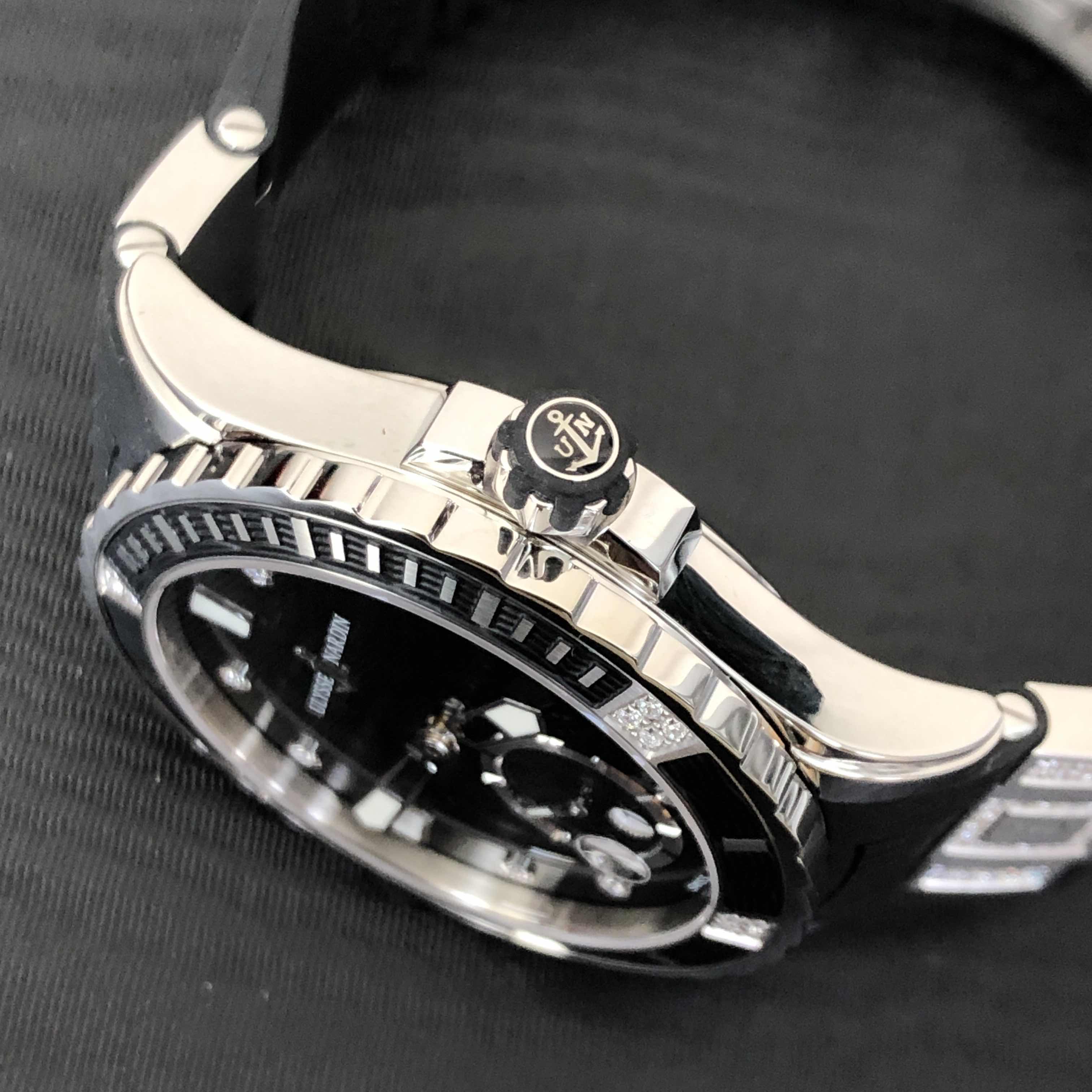 Ulysse Nardin 3203-190-3C/12.12 DIVERS Automatic Stainless Steel